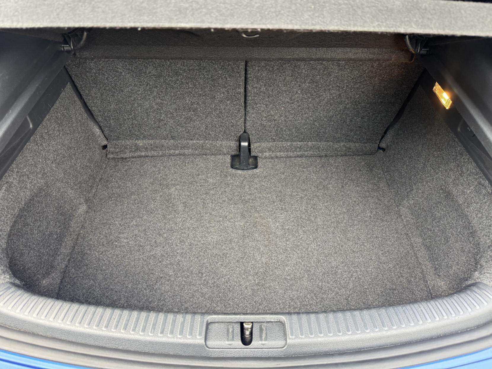 2017 VOLKSWAGEN SCIROCCO 2017 VOLKSWAGEN SCIROCCO