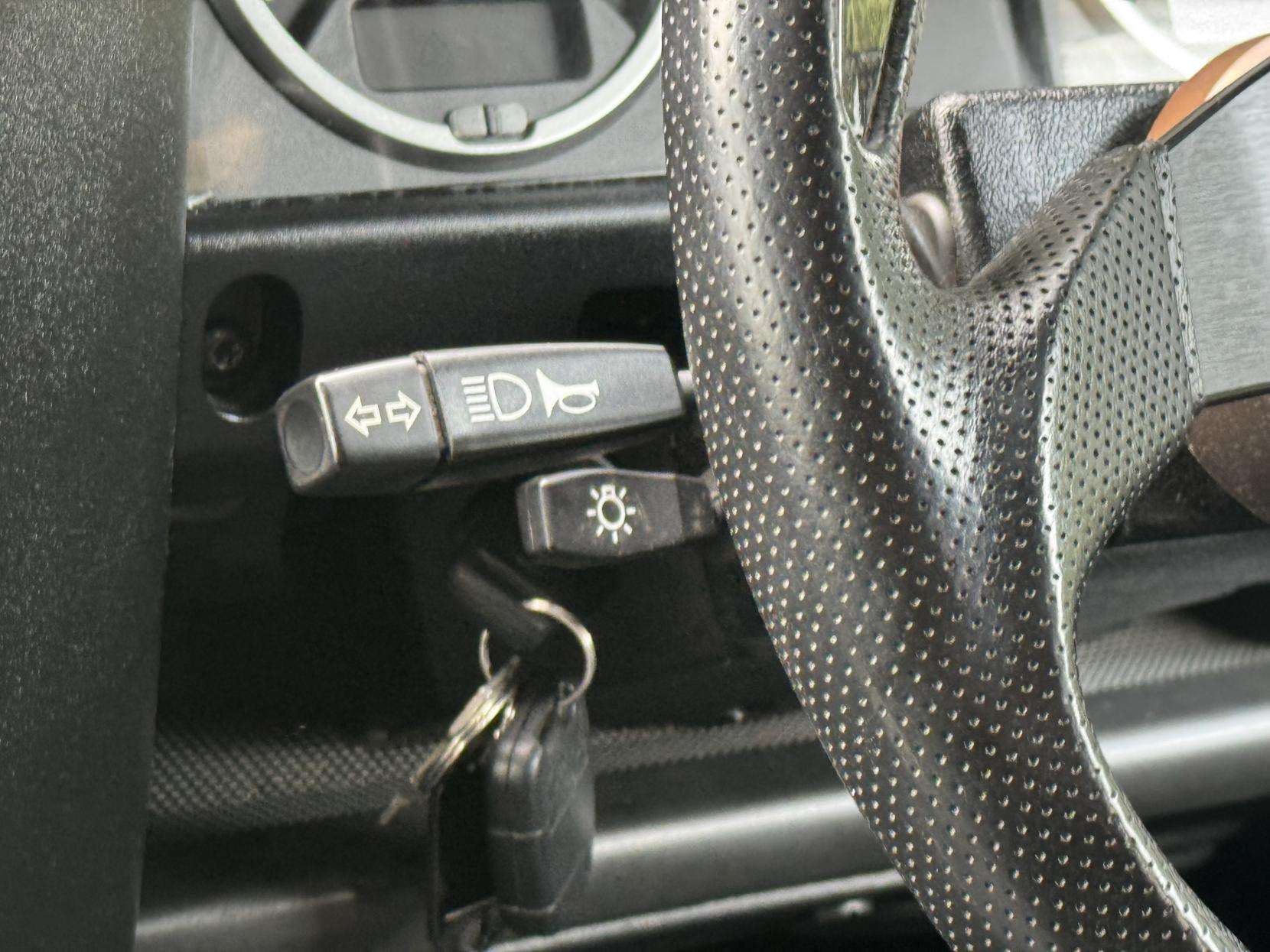 2009 LAND ROVER DEFENDER 90 2009 LAND ROVER DEFENDER 90