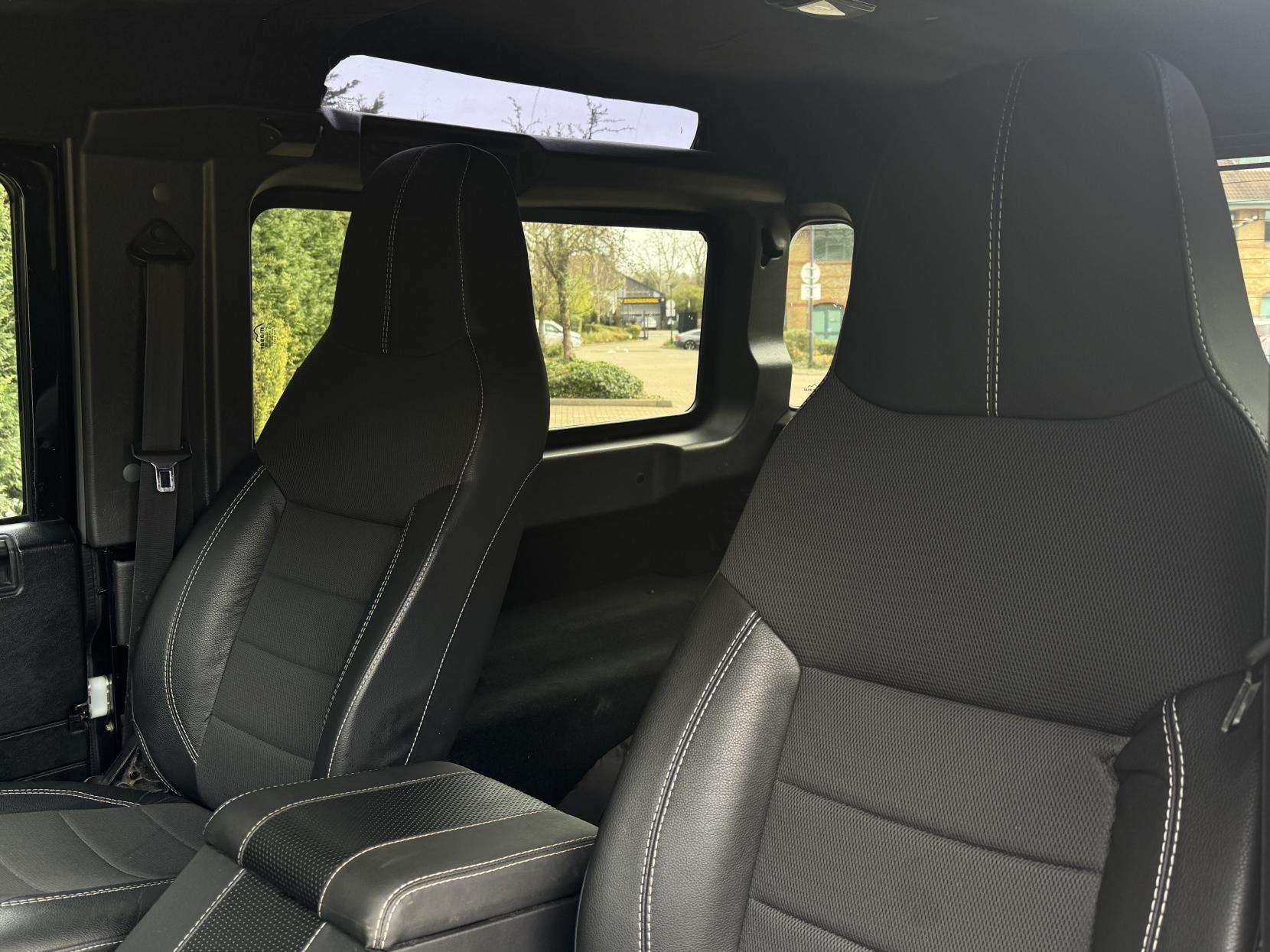 2009 LAND ROVER DEFENDER 90 2009 LAND ROVER DEFENDER 90