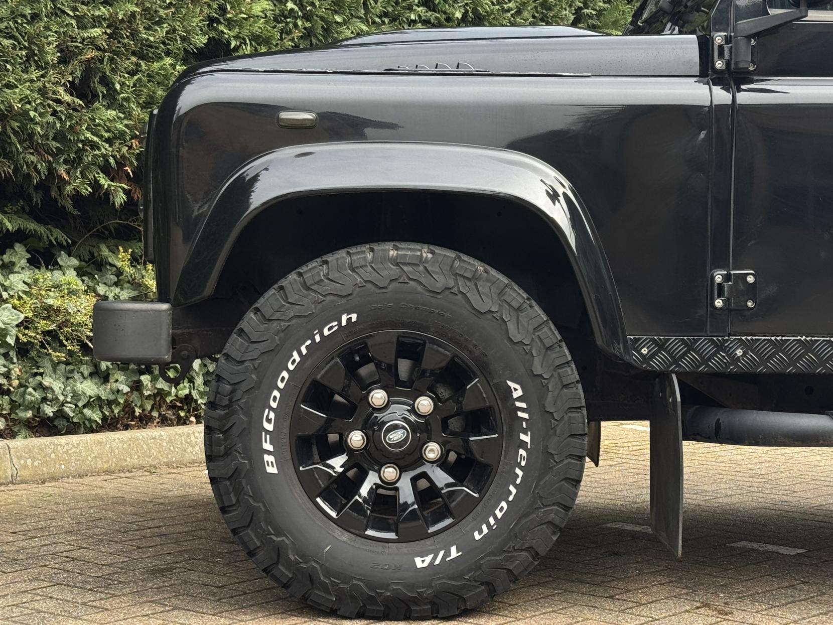 2009 LAND ROVER DEFENDER 90 2009 LAND ROVER DEFENDER 90