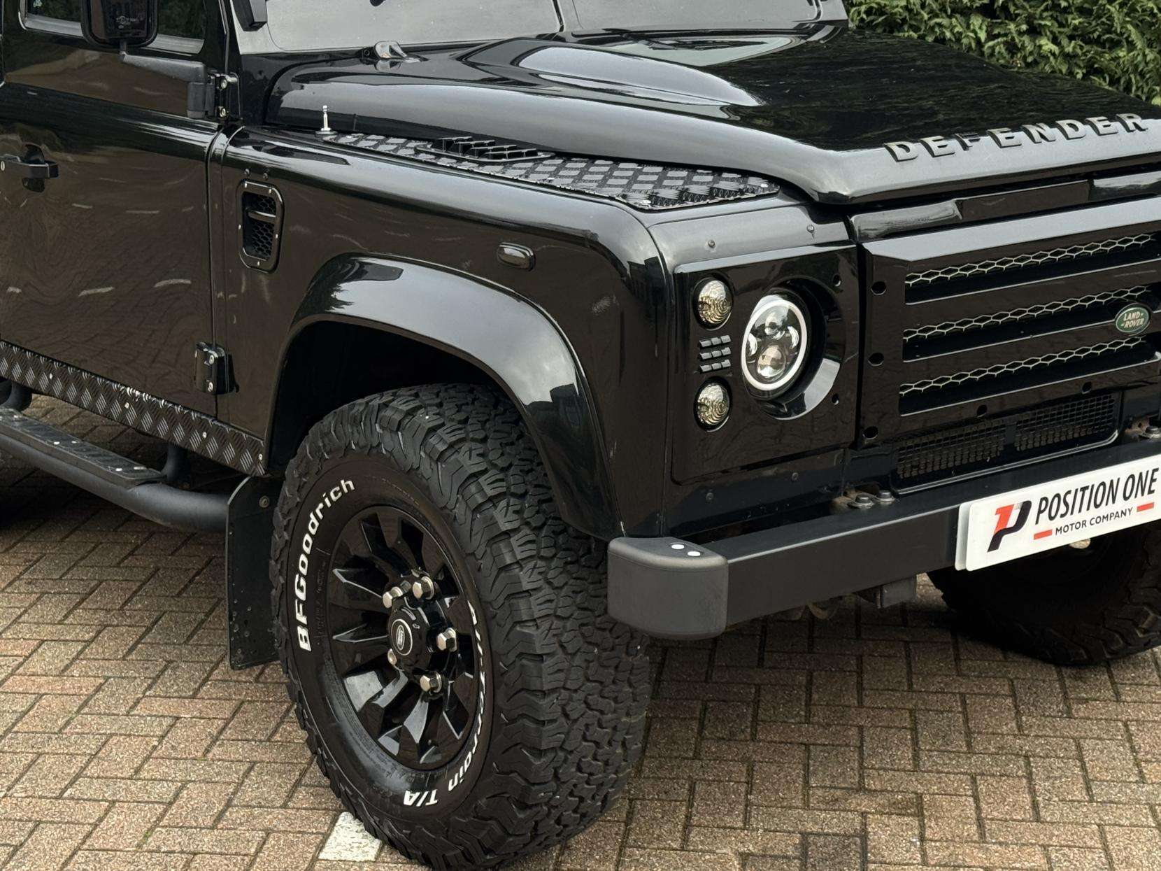 2009 LAND ROVER DEFENDER 90 2009 LAND ROVER DEFENDER 90