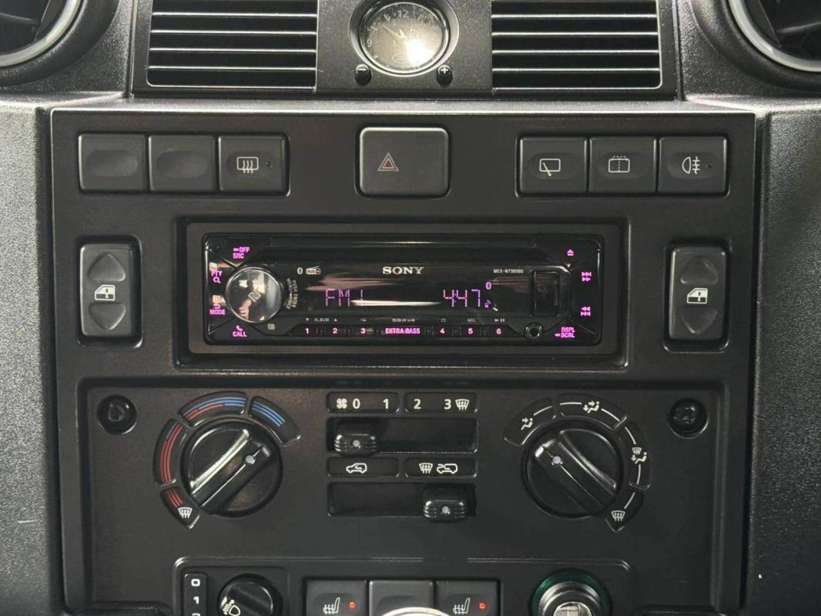 2009 LAND ROVER DEFENDER 90 2009 LAND ROVER DEFENDER 90