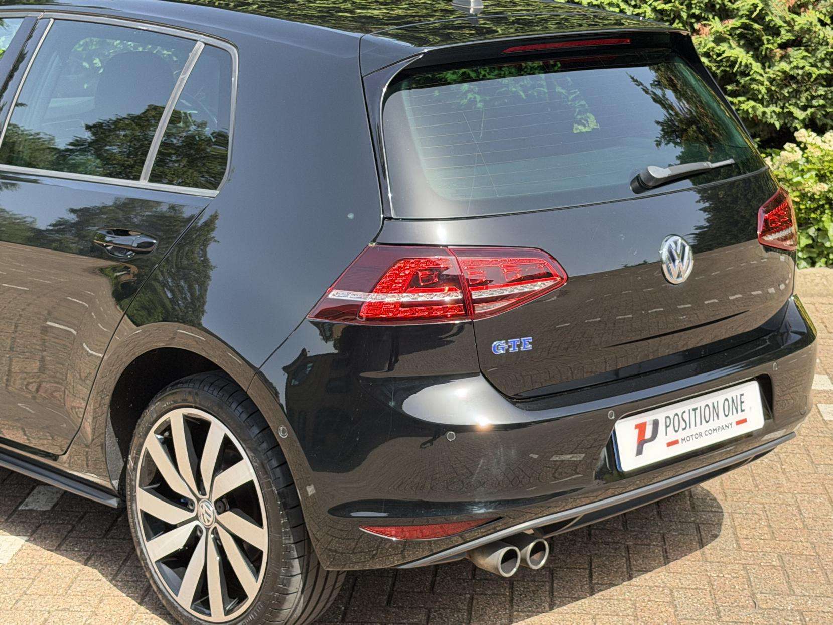 2016 VOLKSWAGEN GOLF 2016 VOLKSWAGEN GOLF