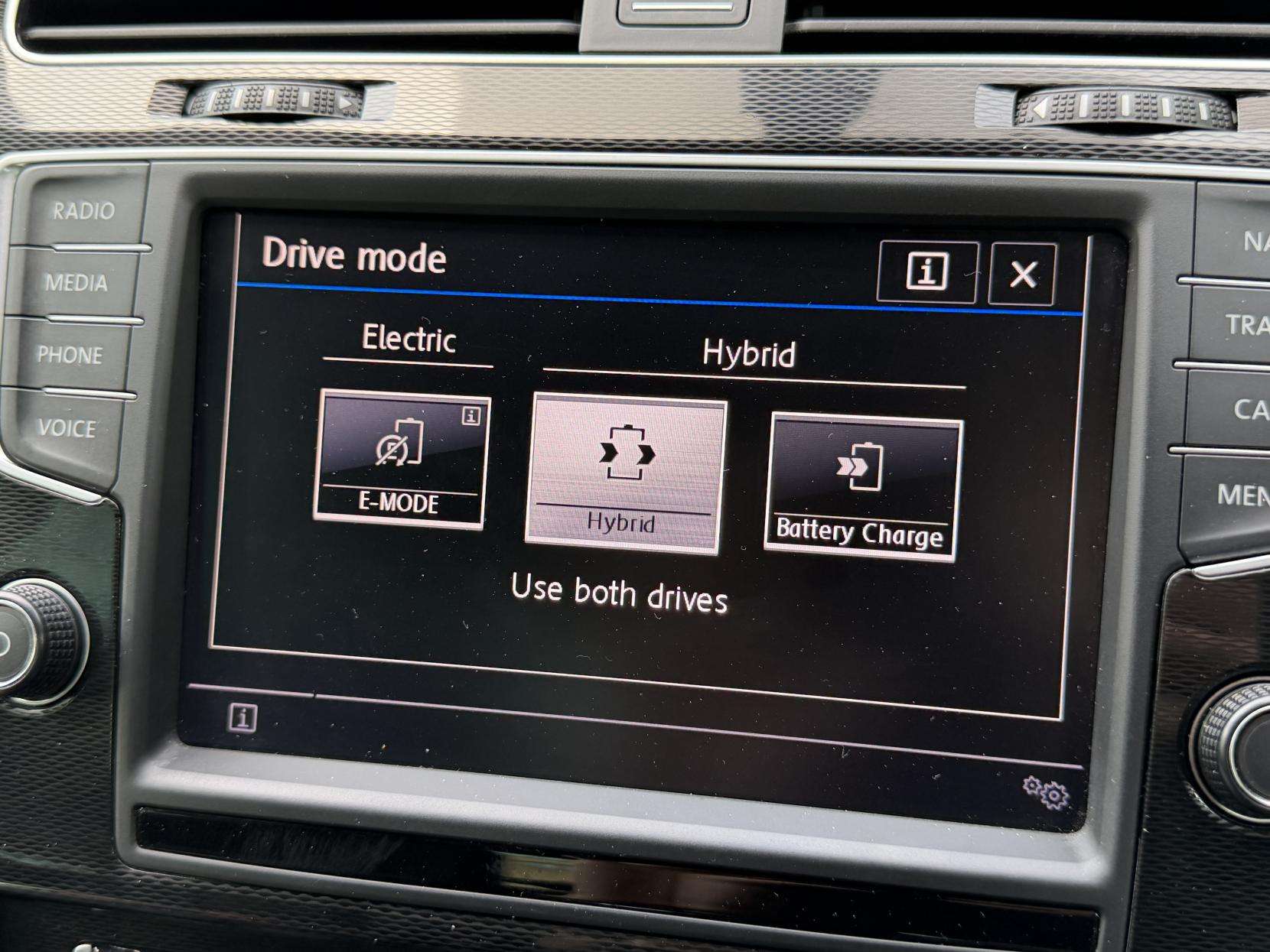 2016 VOLKSWAGEN GOLF 2016 VOLKSWAGEN GOLF