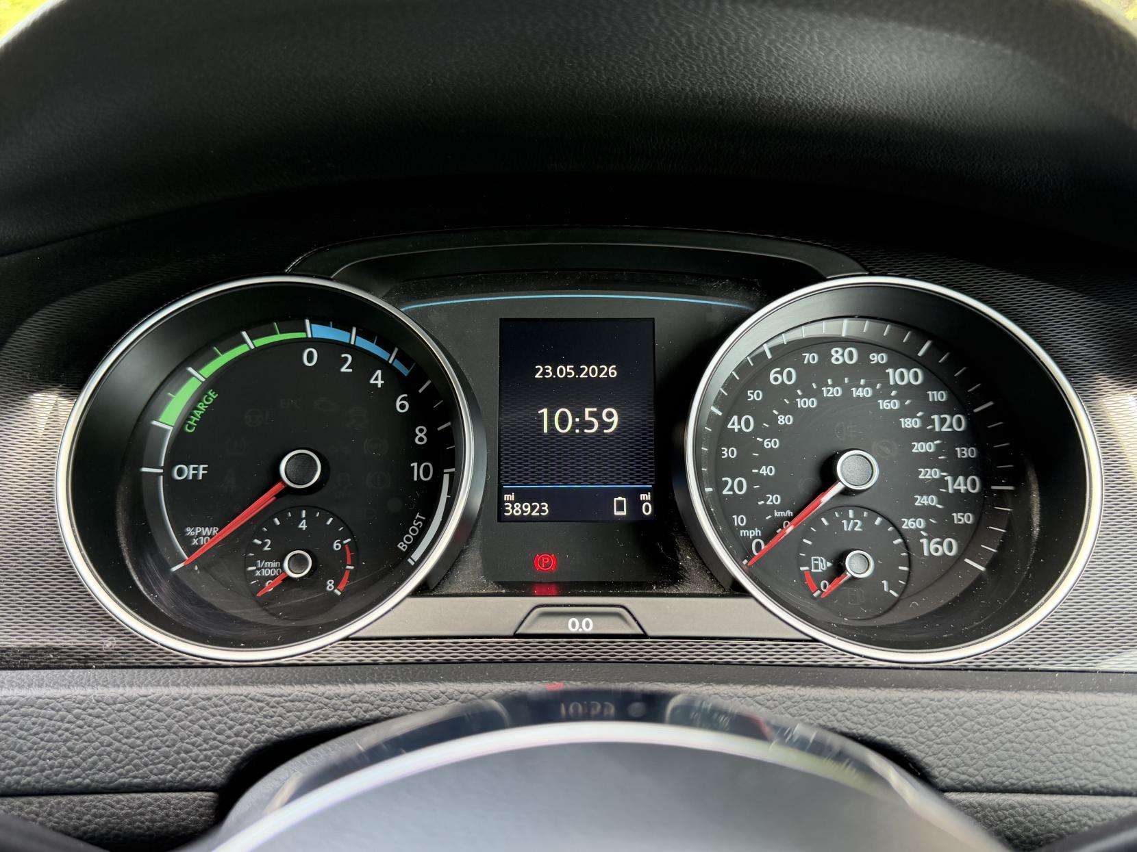 2016 VOLKSWAGEN GOLF 2016 VOLKSWAGEN GOLF