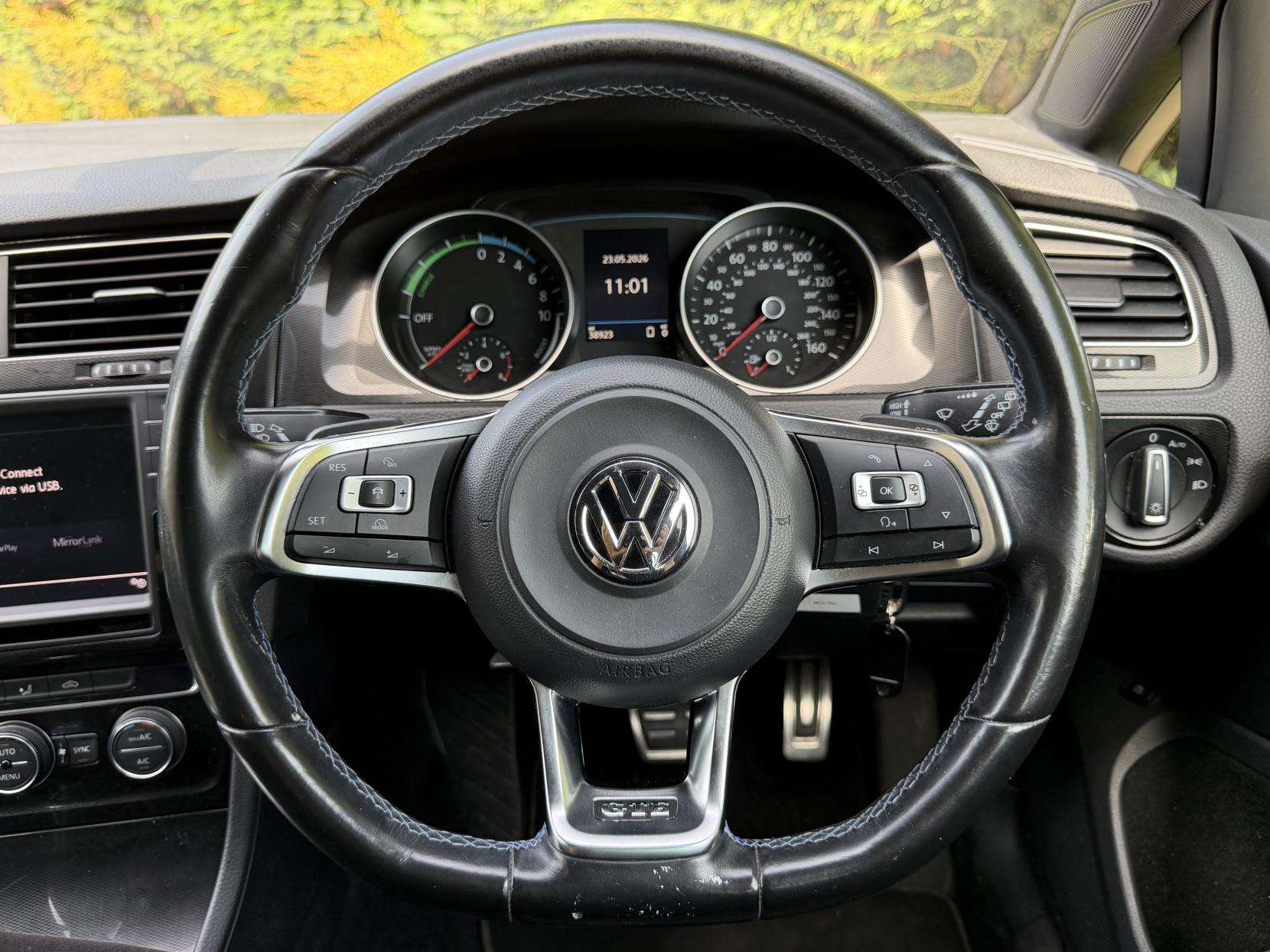 2016 VOLKSWAGEN GOLF 2016 VOLKSWAGEN GOLF
