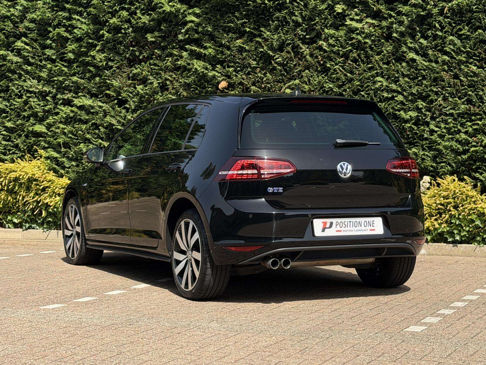 2016 VOLKSWAGEN GOLF 2016 VOLKSWAGEN GOLF