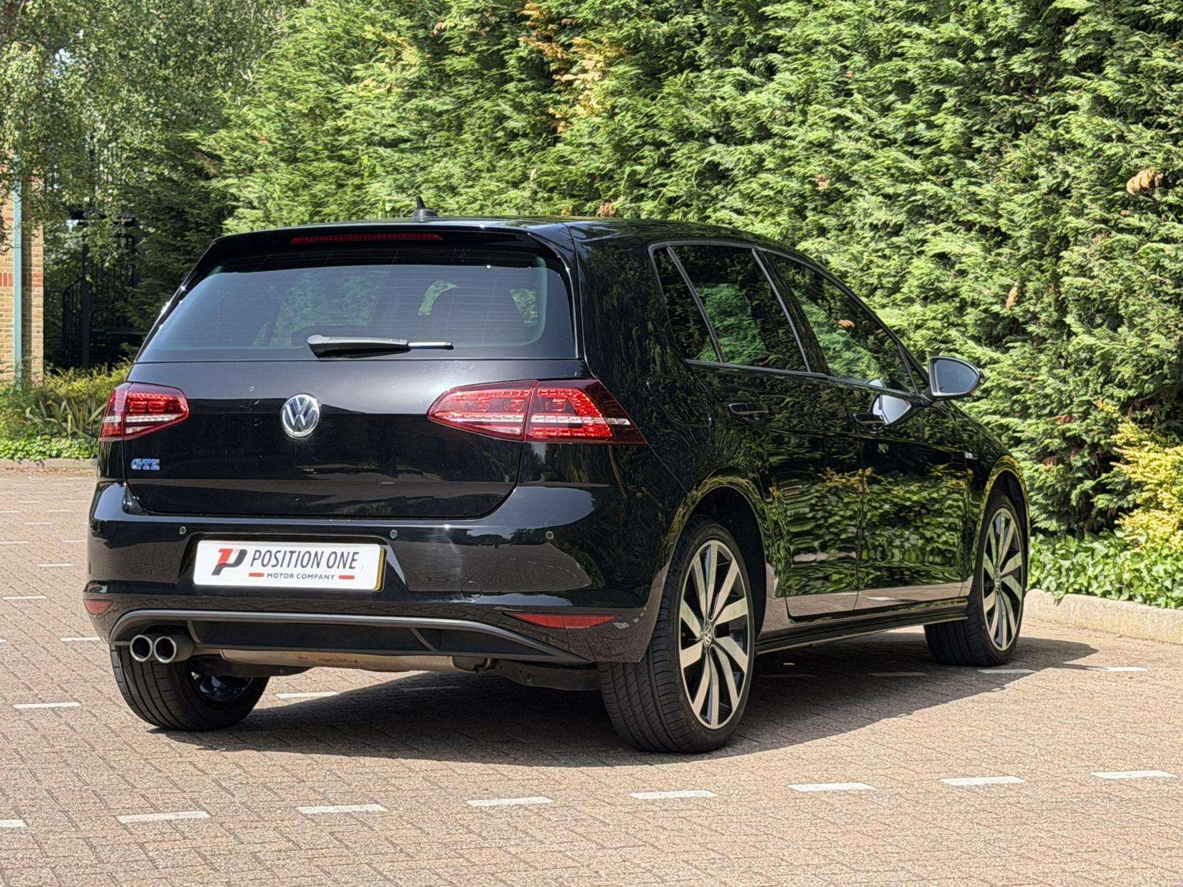 2016 VOLKSWAGEN GOLF 2016 VOLKSWAGEN GOLF