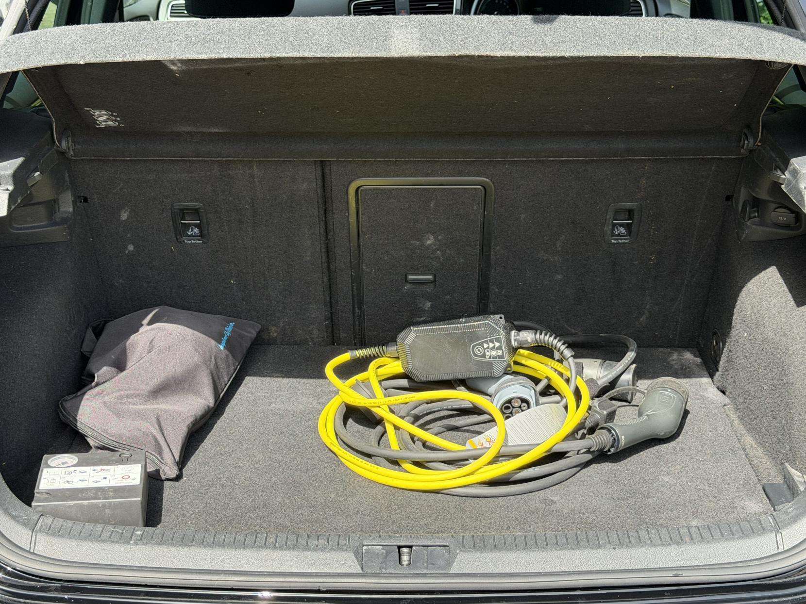 2016 VOLKSWAGEN GOLF 2016 VOLKSWAGEN GOLF
