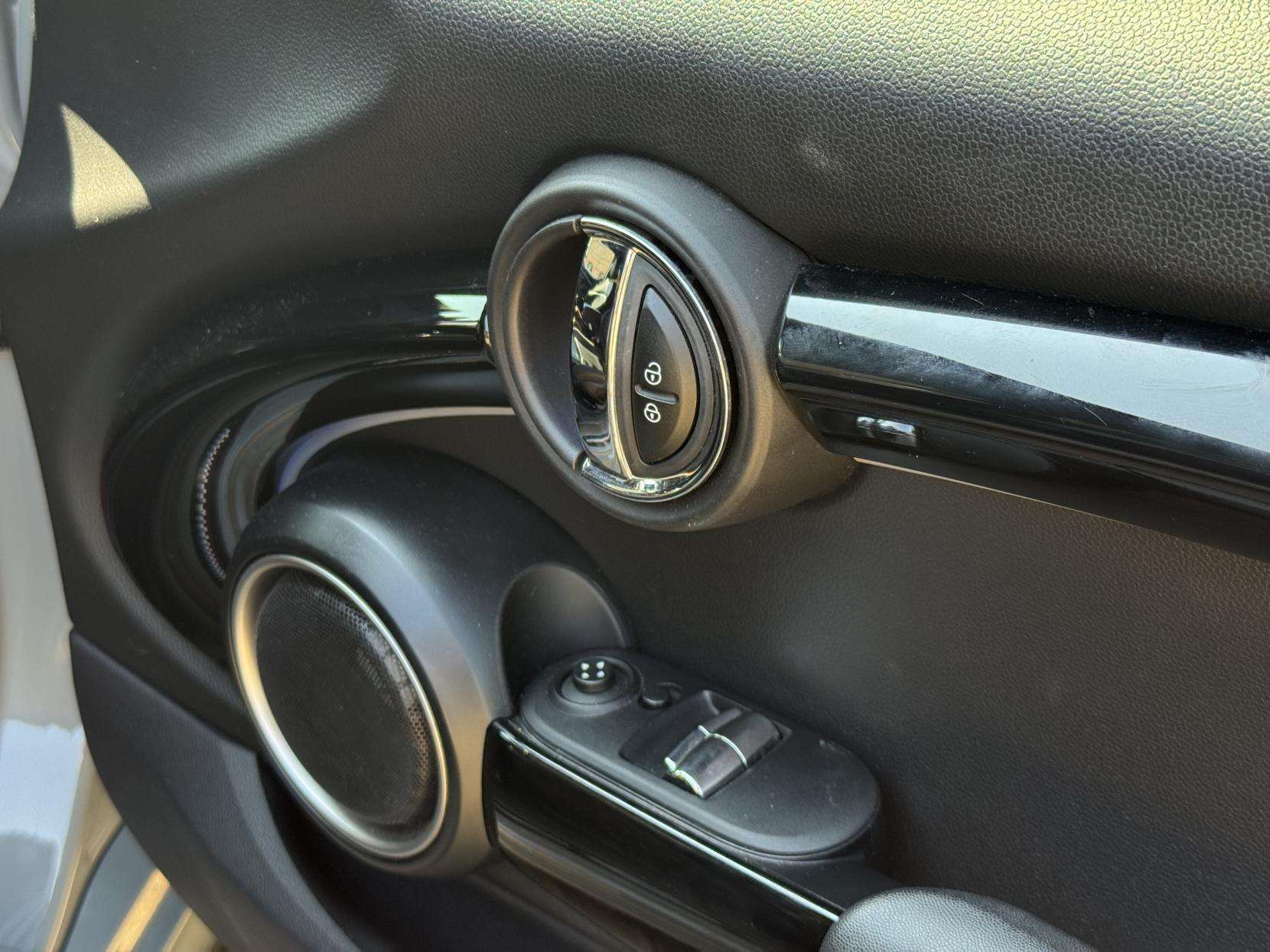 2015 MINI HATCH 2015 MINI HATCH