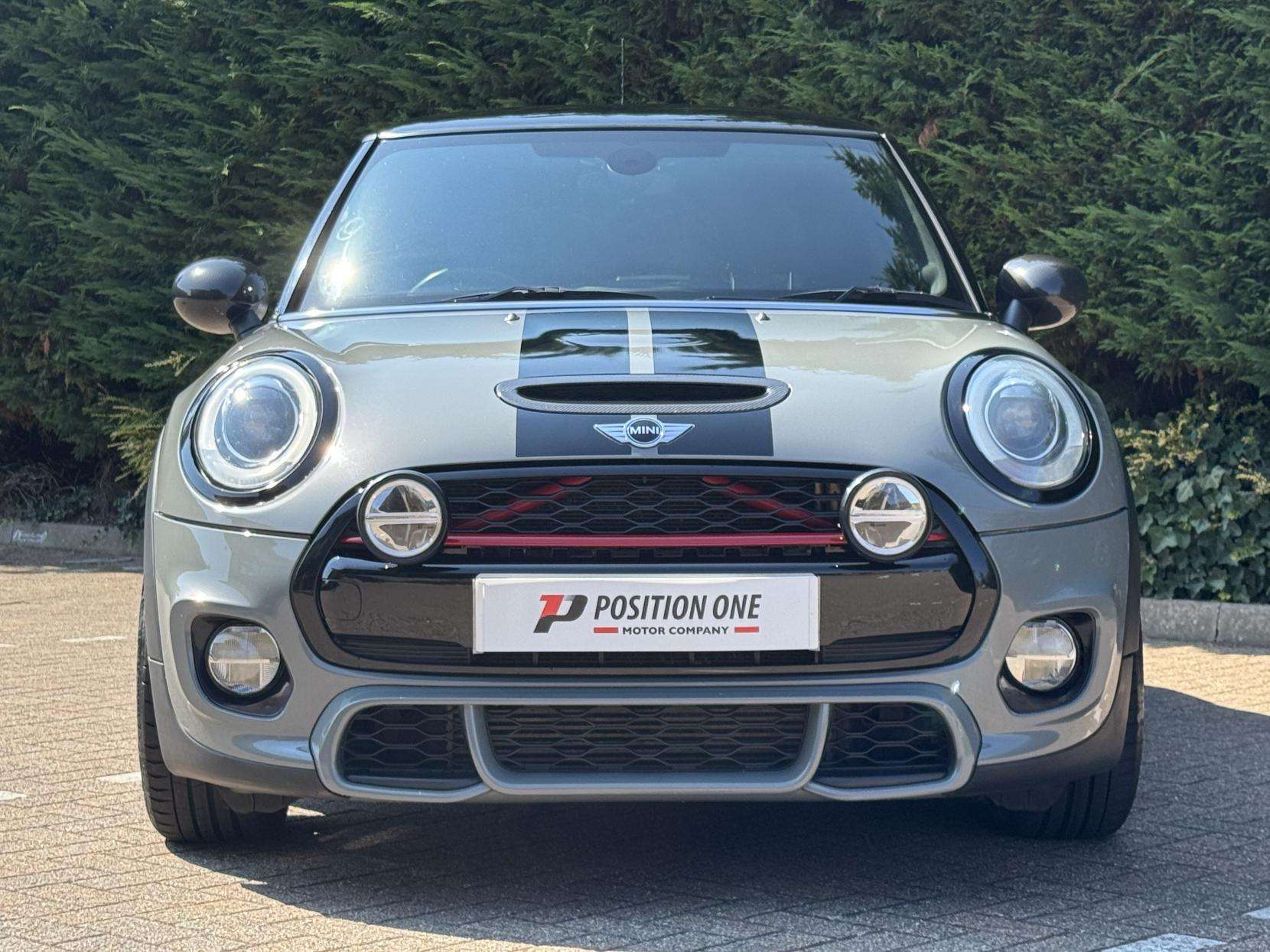 A 2015 MINI HATCH 2.0 Challenge 210 Hatchback 3dr Petrol Manual Euro 6 (s/s) (210 ps) A 2015 MINI HATCH 2.0 Challenge 210 Hatchback 3dr Petrol Manual Euro 6 (s/s) (210 ps)