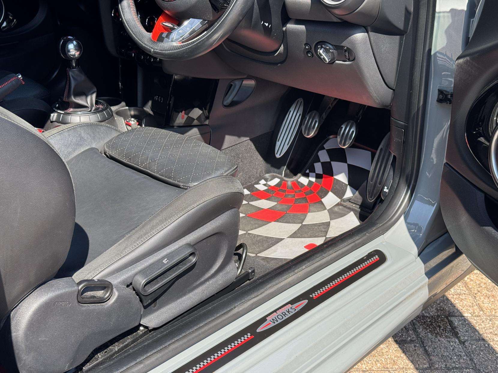 2015 MINI HATCH 2015 MINI HATCH