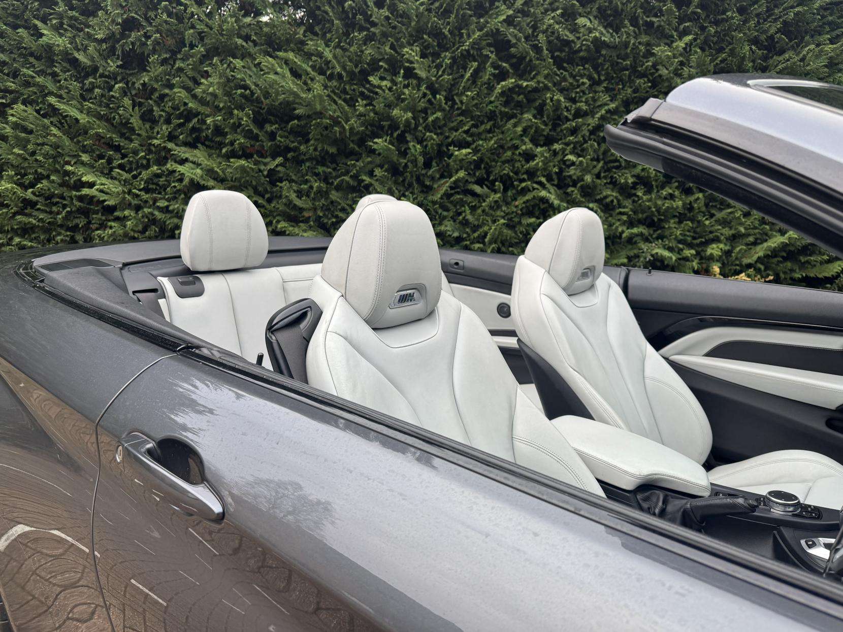 2016 BMW M4 2016 BMW M4