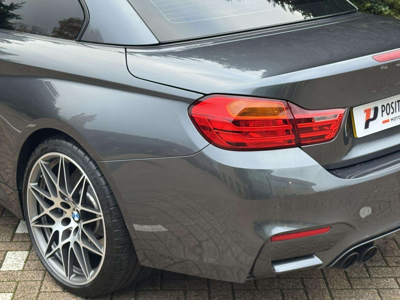 2016 BMW M4 2016 BMW M4