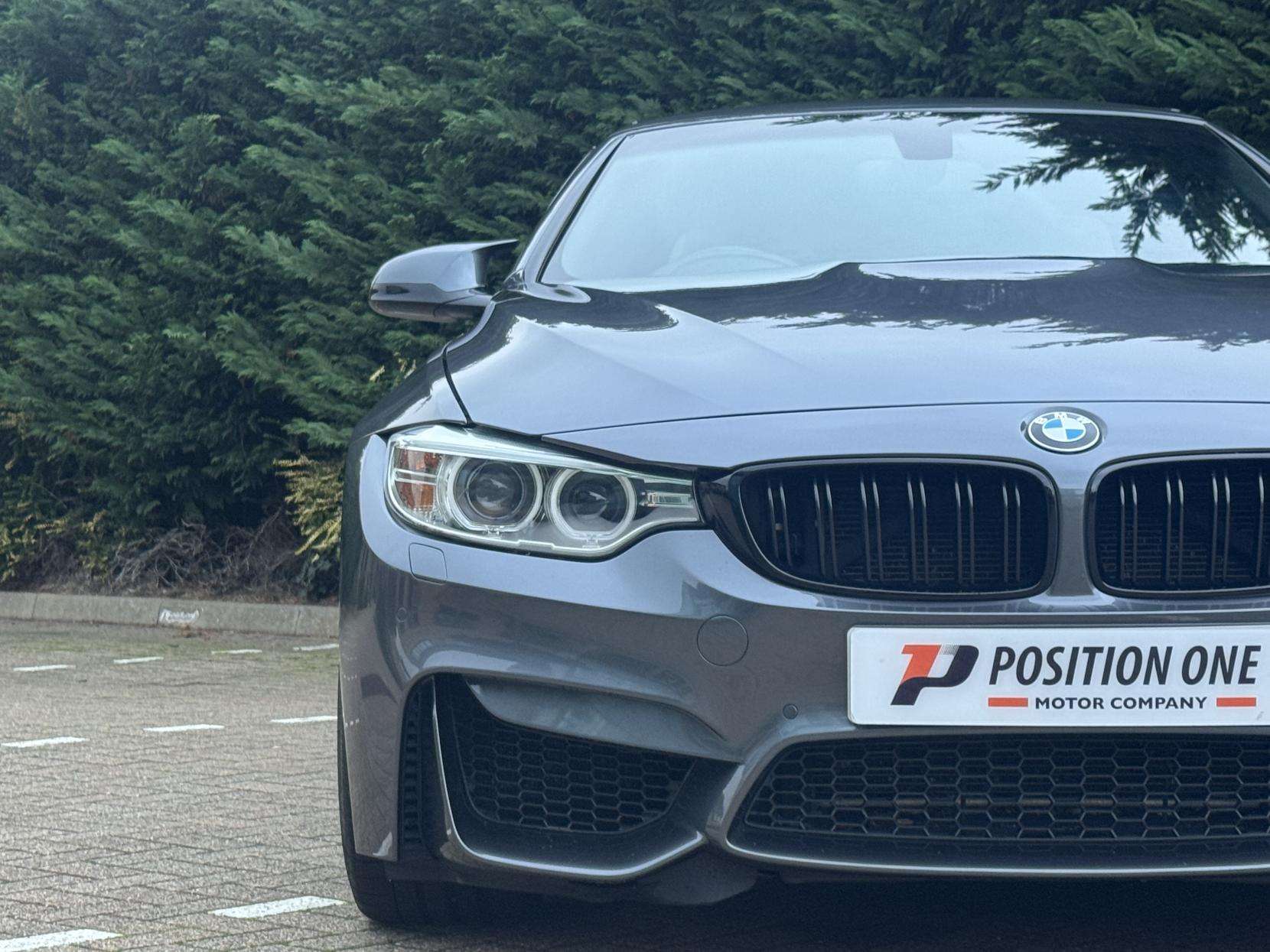 2016 BMW M4 2016 BMW M4