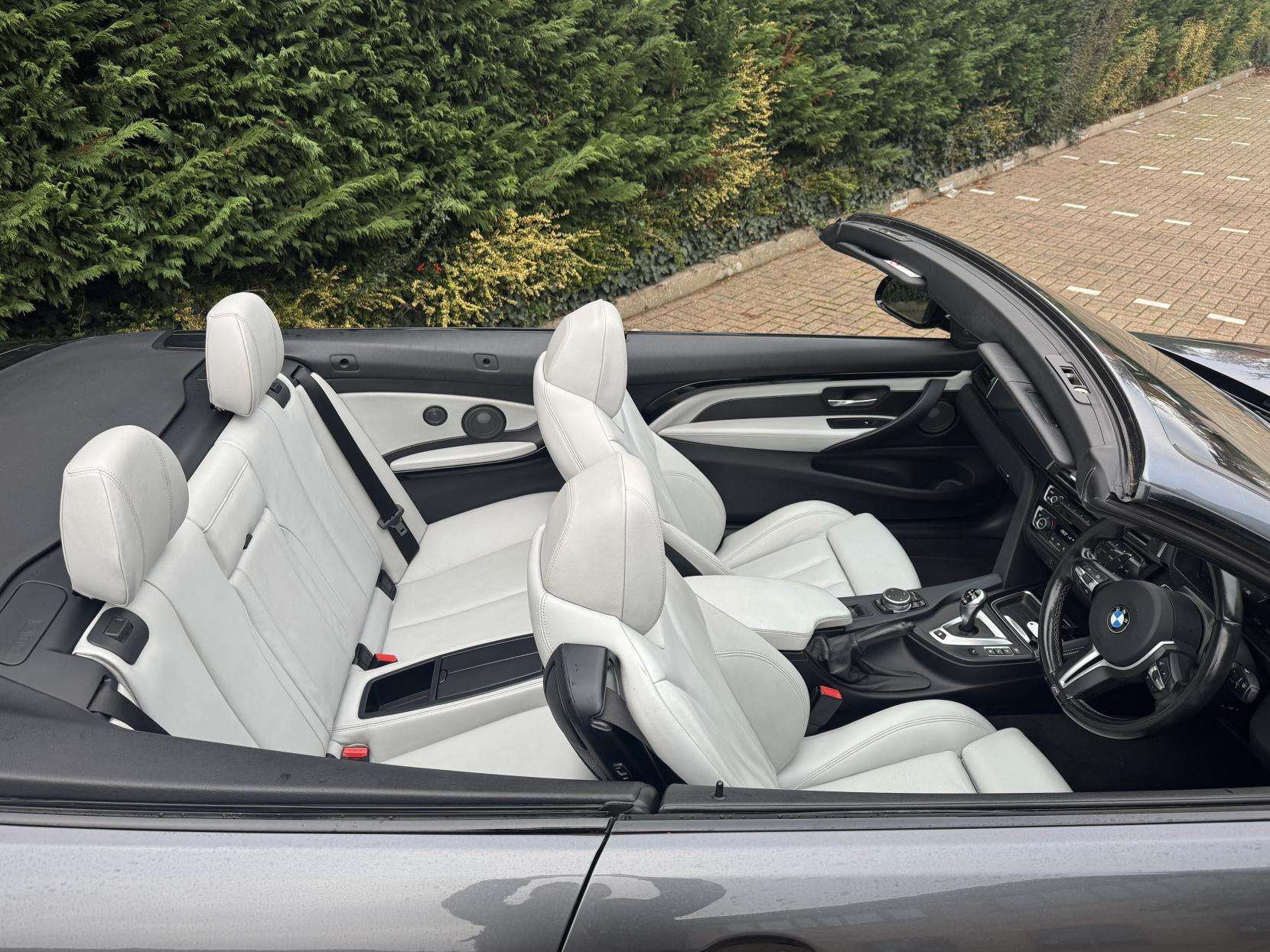 2016 BMW M4 2016 BMW M4