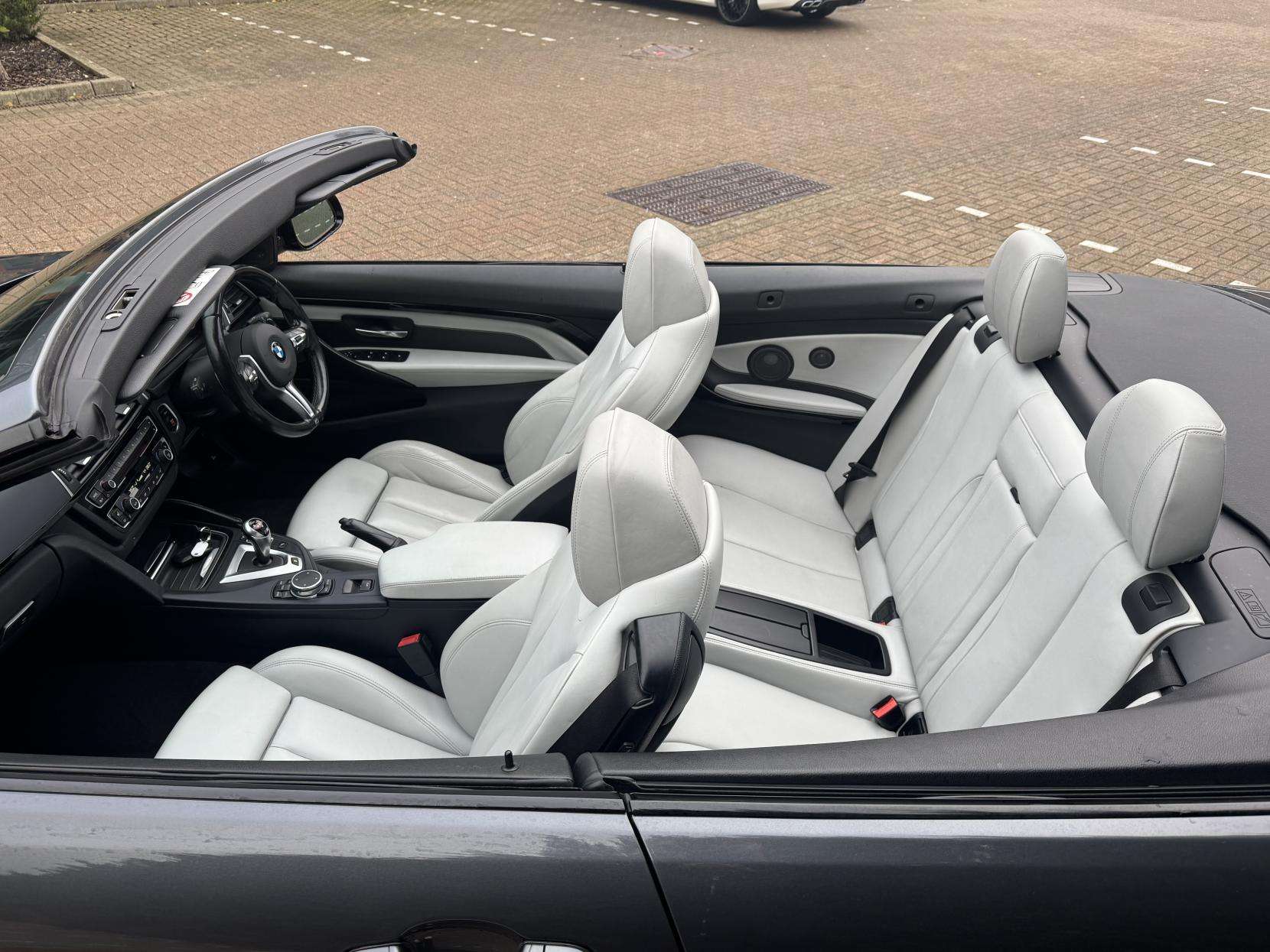 2016 BMW M4 2016 BMW M4