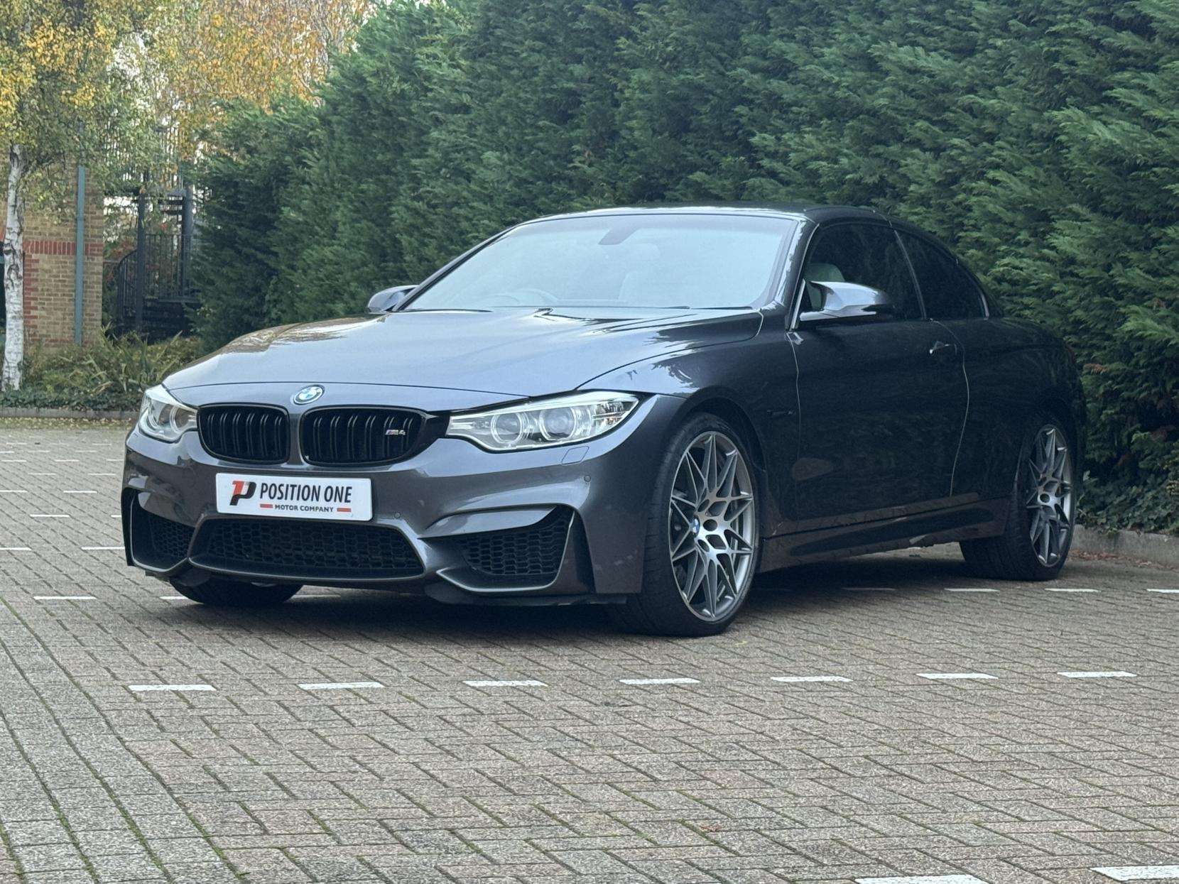 2016 BMW M4 2016 BMW M4