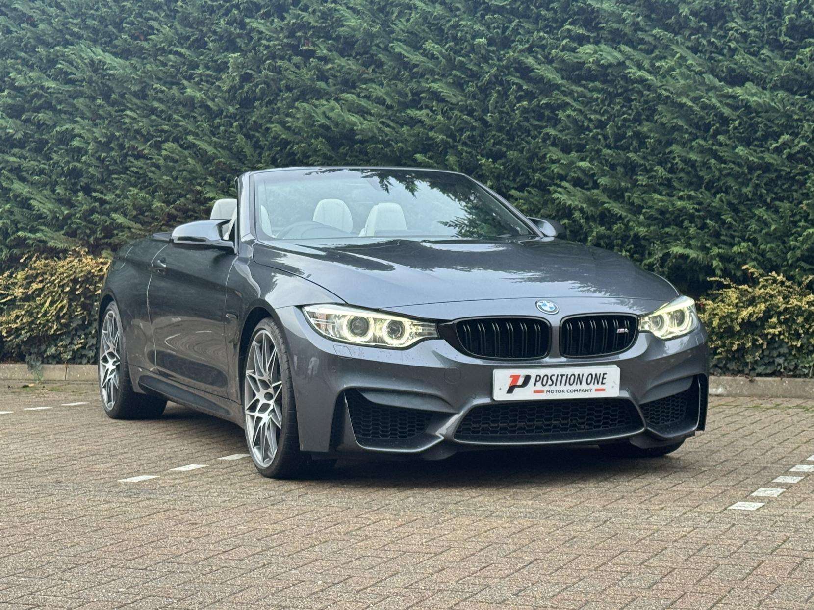 2016 BMW M4 2016 BMW M4