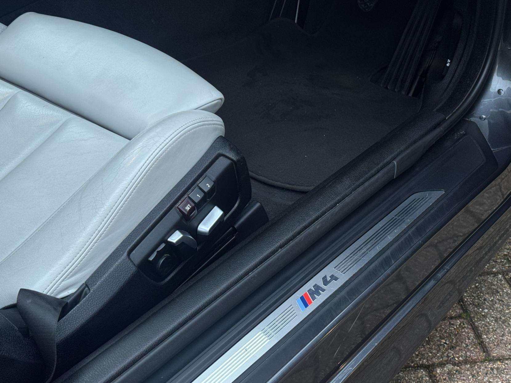 2016 BMW M4 2016 BMW M4