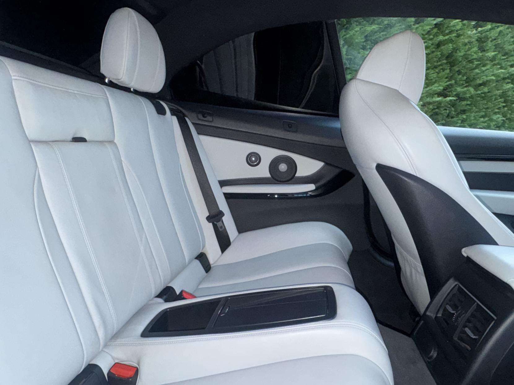 2016 BMW M4 2016 BMW M4