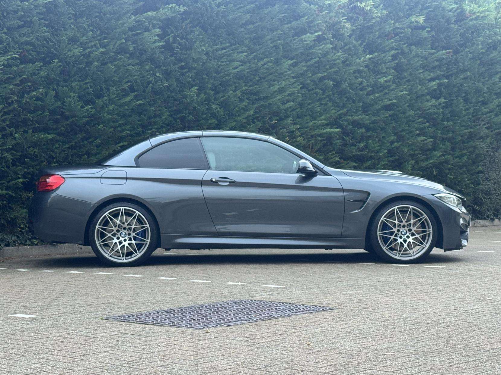 2016 BMW M4 2016 BMW M4