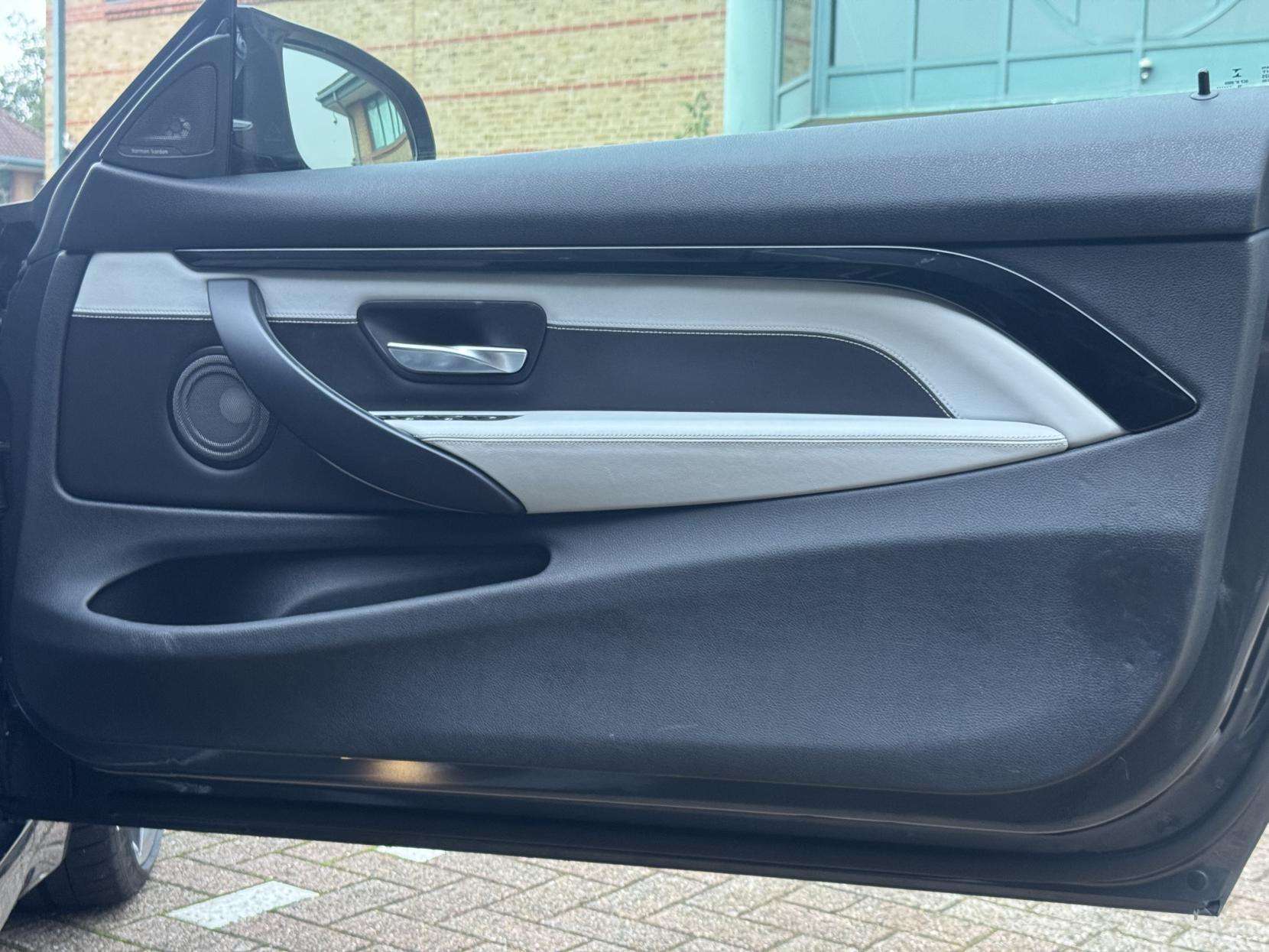 2016 BMW M4 2016 BMW M4