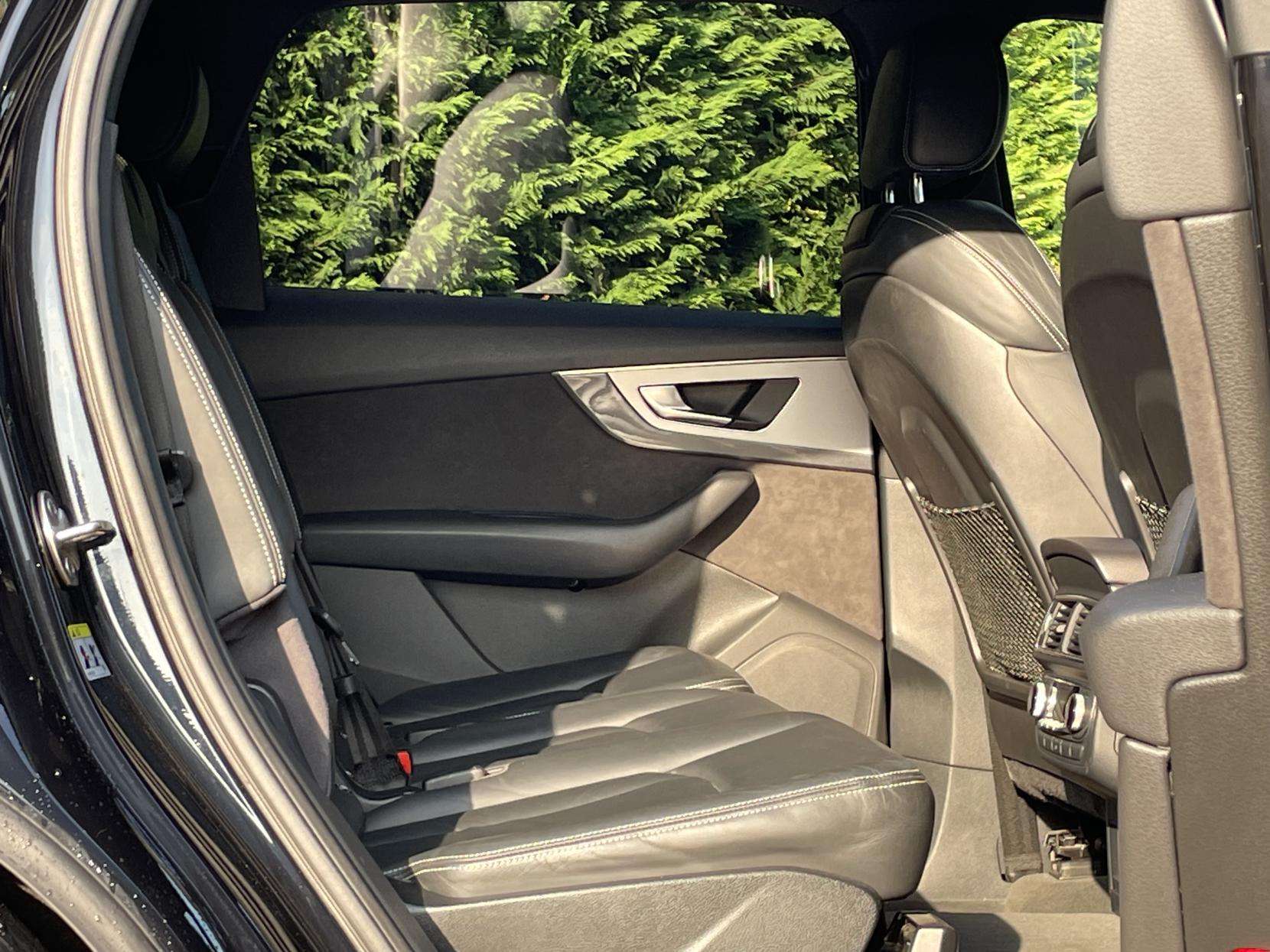 2018 AUDI SQ7 2018 AUDI SQ7