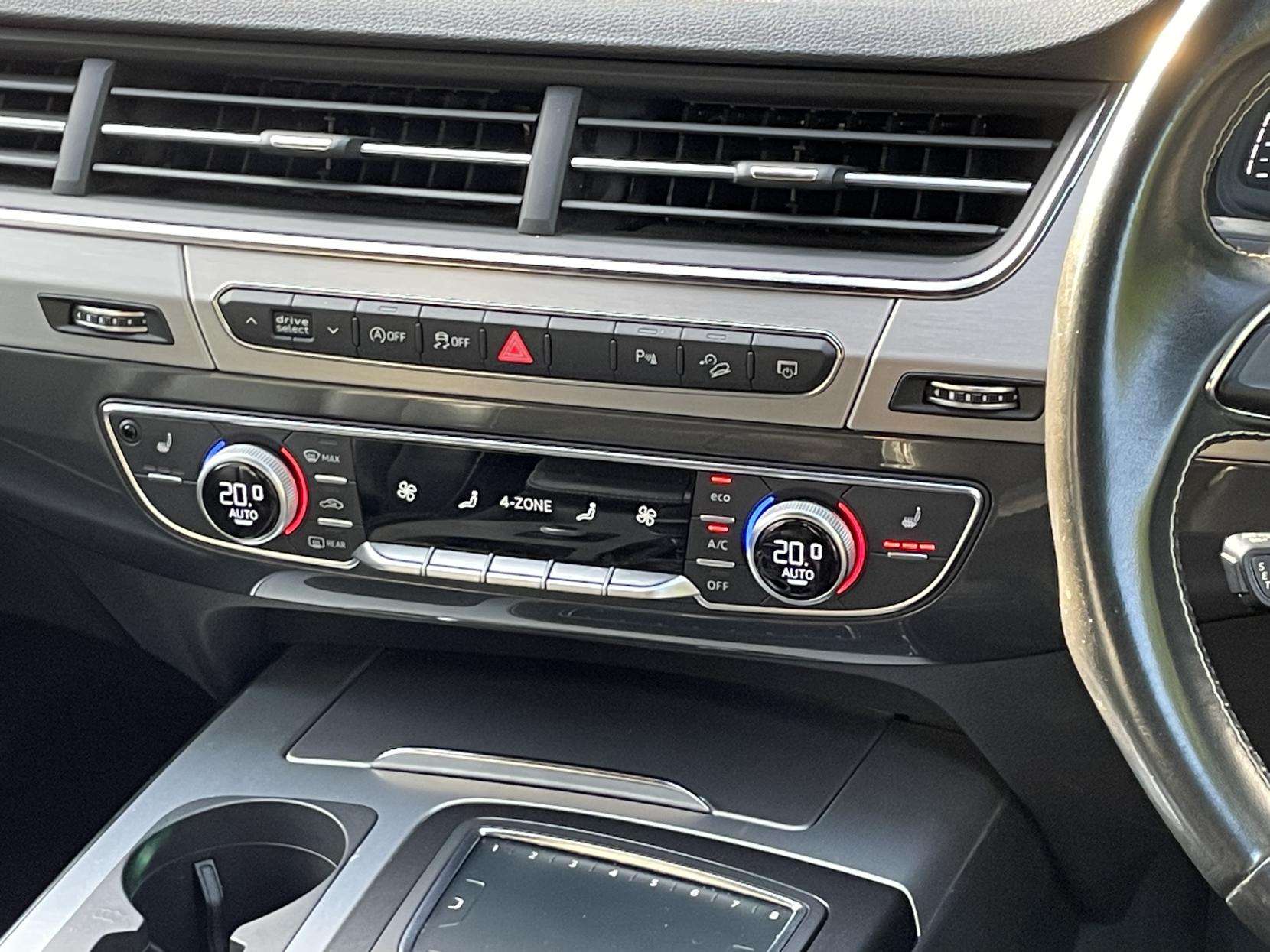 2018 AUDI SQ7 2018 AUDI SQ7