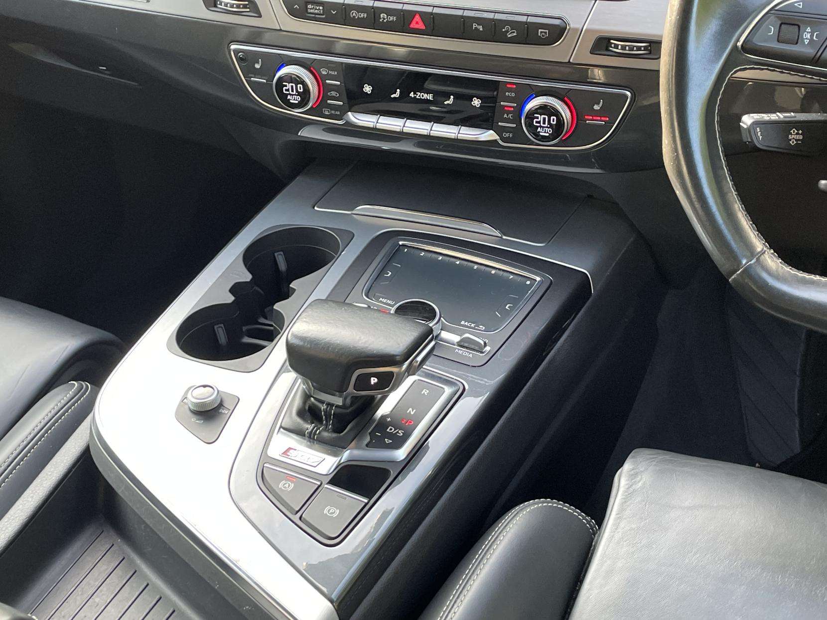 2018 AUDI SQ7 2018 AUDI SQ7