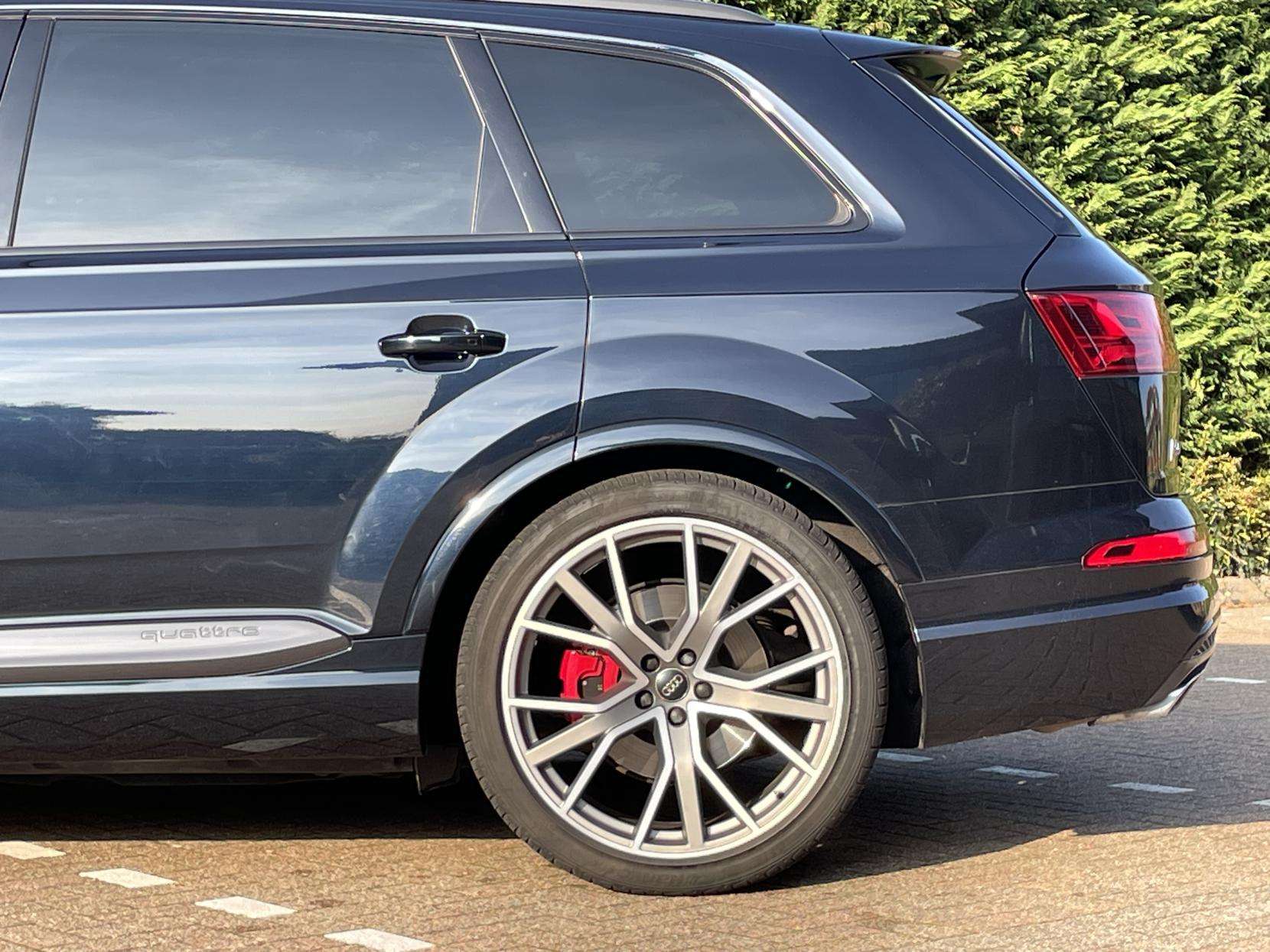 2018 AUDI SQ7 2018 AUDI SQ7