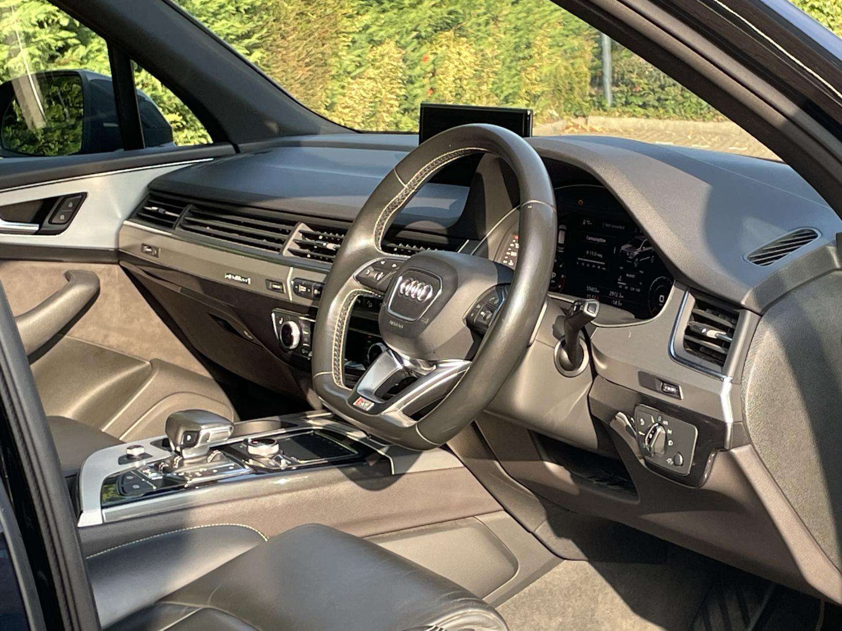 2018 AUDI SQ7 2018 AUDI SQ7