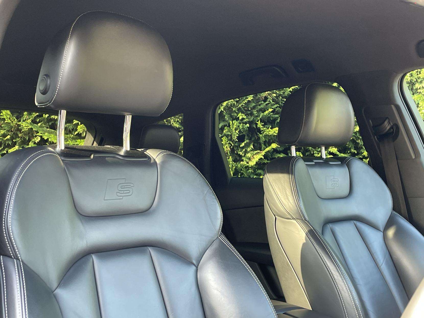 2018 AUDI SQ7 2018 AUDI SQ7