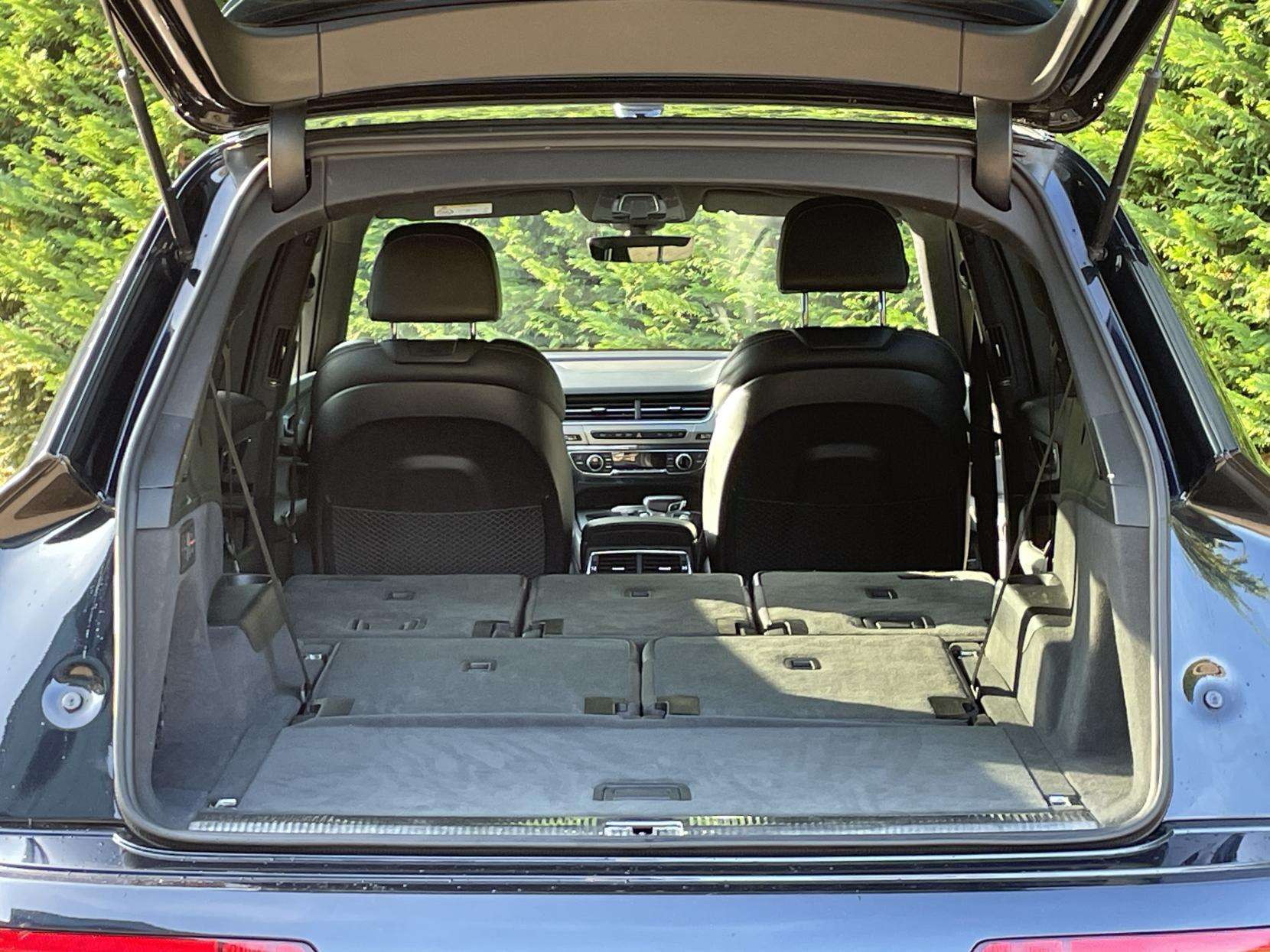 2018 AUDI SQ7 2018 AUDI SQ7