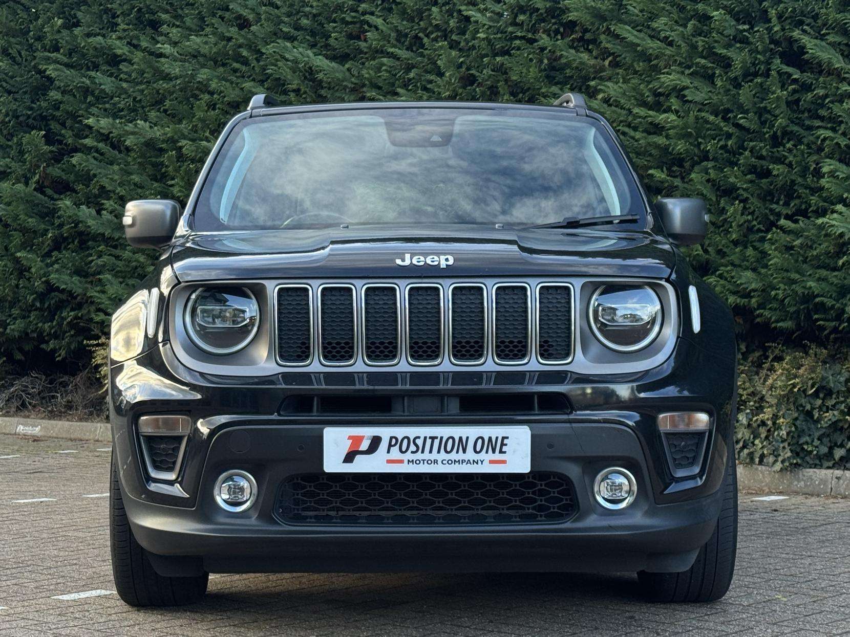 A 2020 JEEP RENEGADE 1.0 GSE T3 Limited SUV 5dr Petrol Manual Euro 6 (s/s) (120 ps) A 2020 JEEP RENEGADE 1.0 GSE T3 Limited SUV 5dr Petrol Manual Euro 6 (s/s) (120 ps)