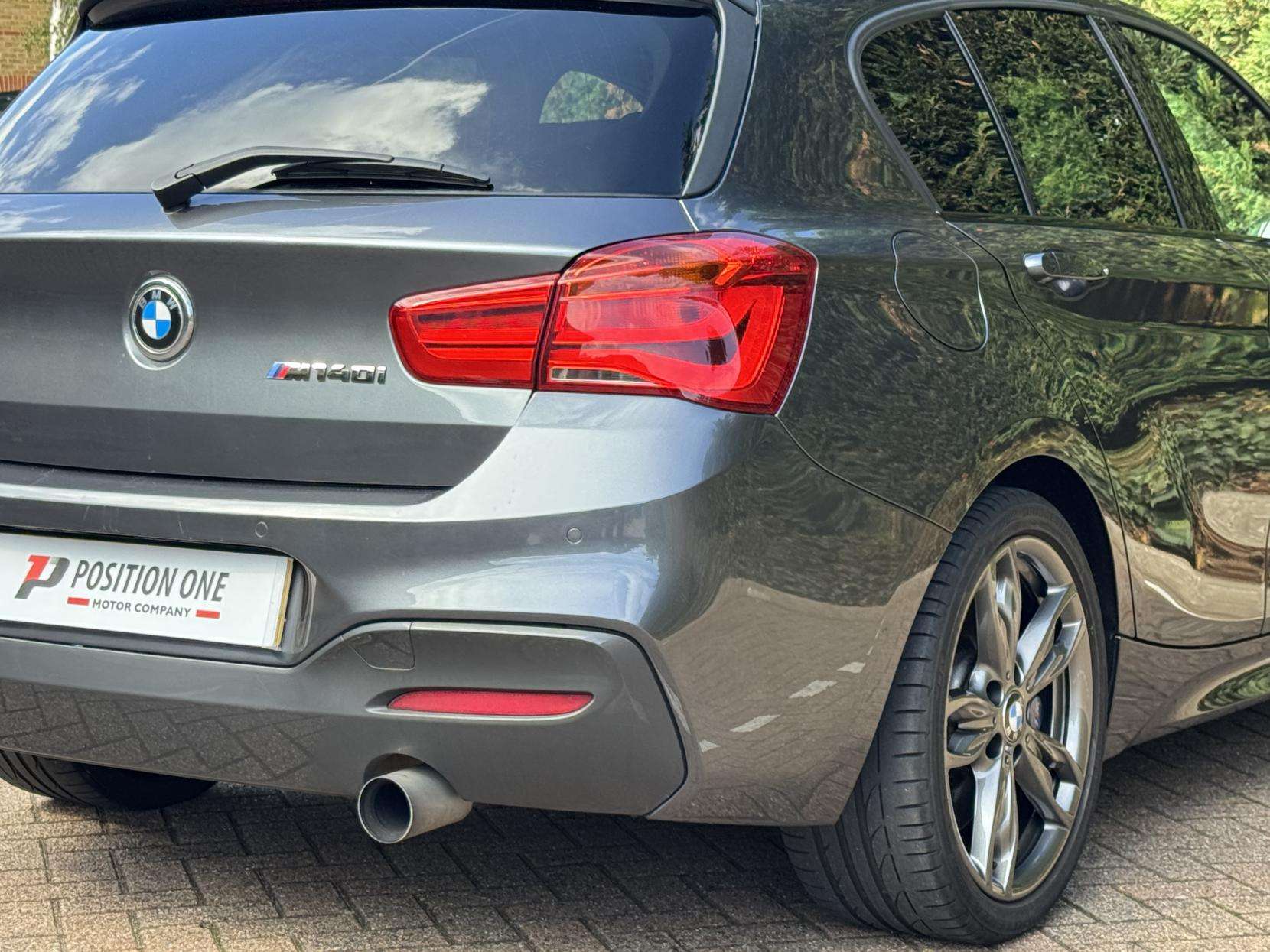 2017 BMW 1 SERIES 2017 BMW 1 SERIES