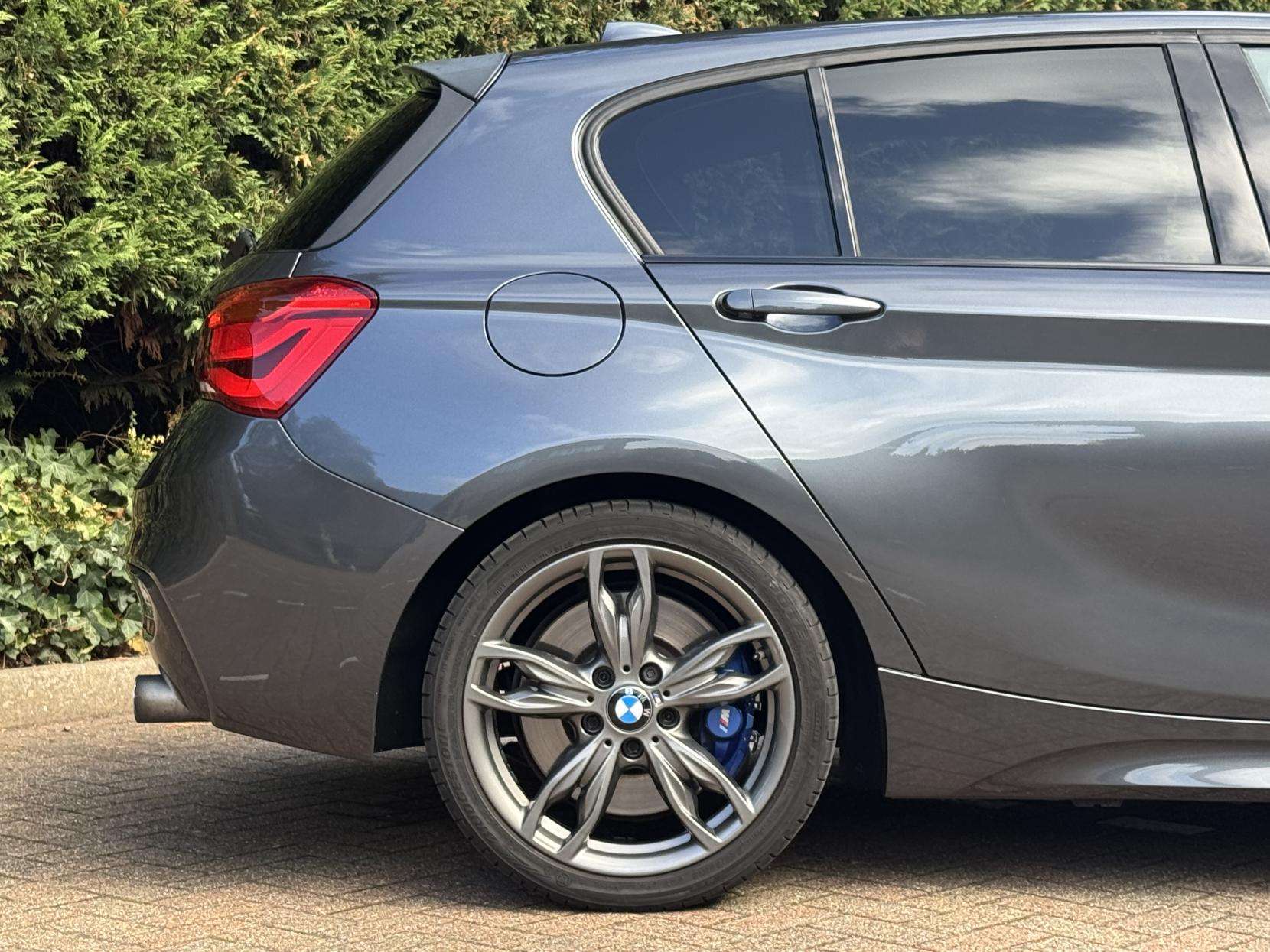 2017 BMW 1 SERIES 2017 BMW 1 SERIES