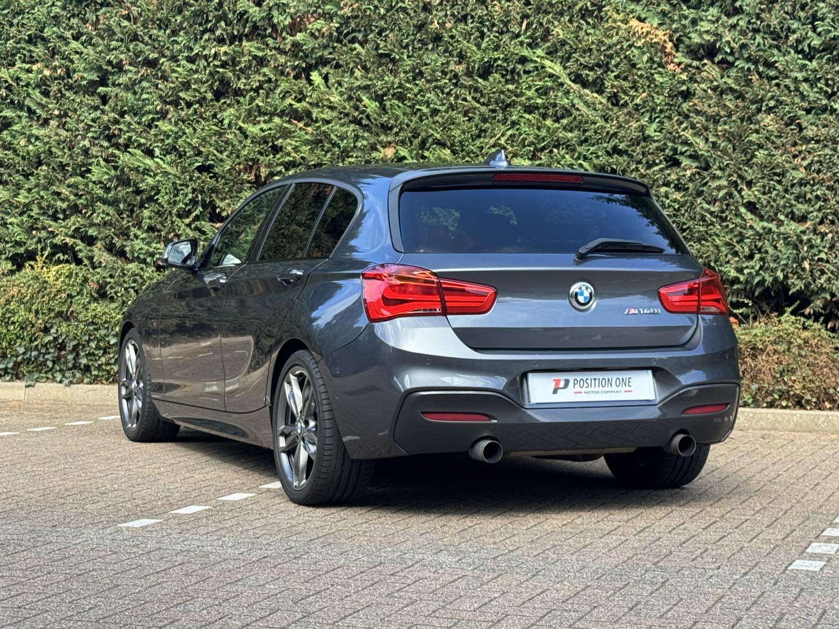 2017 BMW 1 SERIES 2017 BMW 1 SERIES