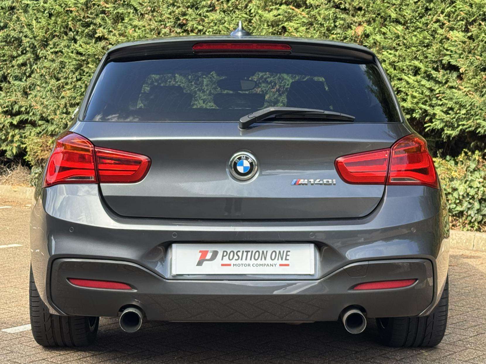 2017 BMW 1 SERIES 2017 BMW 1 SERIES