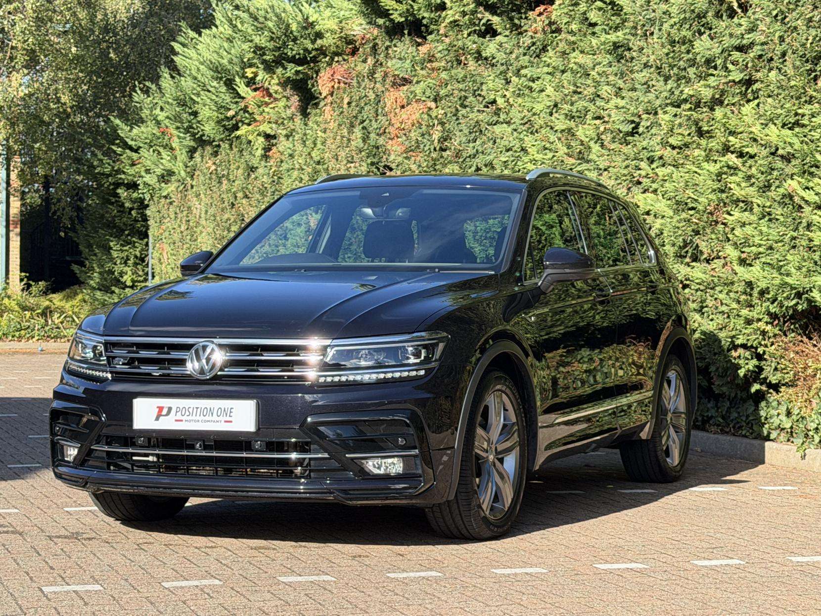 A 2019 VOLKSWAGEN TIGUAN 1.5 TSI EVO R-Line SUV 5dr Petrol DSG Euro 6 (s/s) (150 ps) A 2019 VOLKSWAGEN TIGUAN 1.5 TSI EVO R-Line SUV 5dr Petrol DSG Euro 6 (s/s) (150 ps)