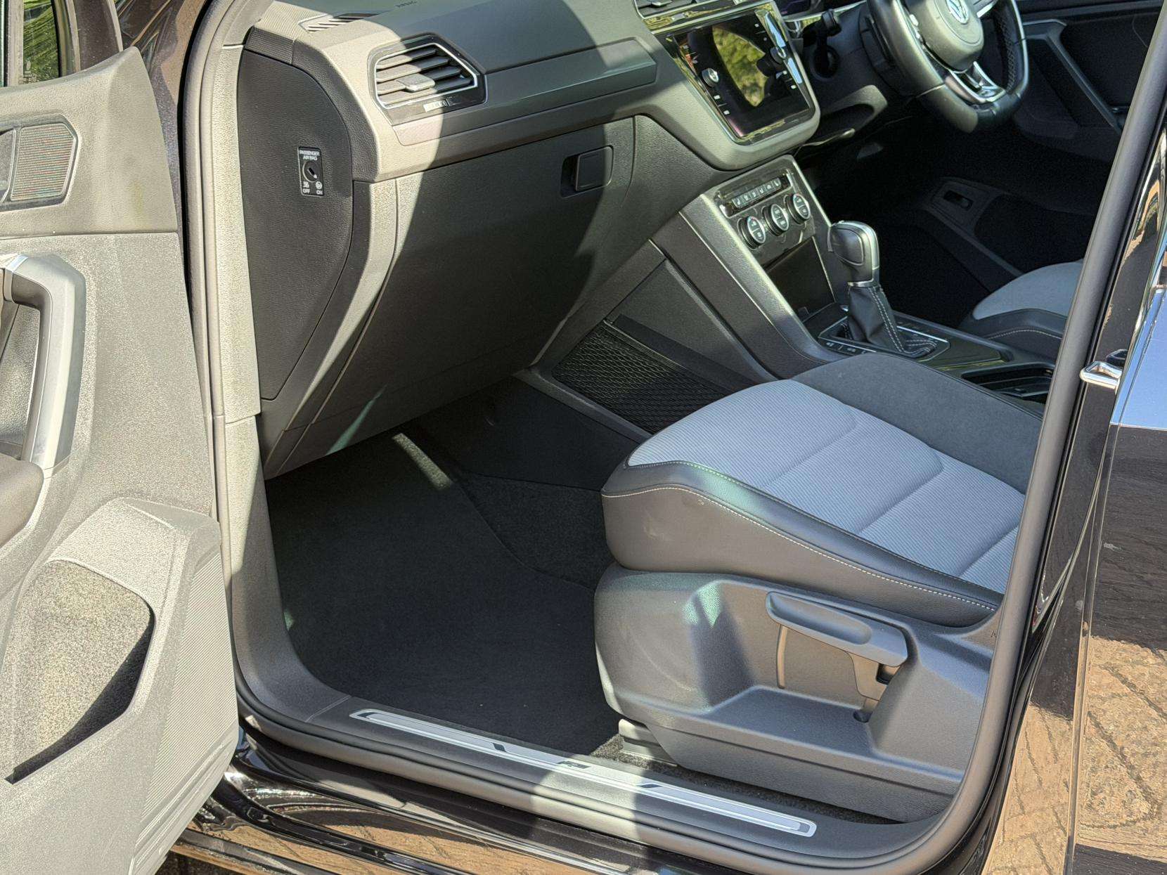 2019 VOLKSWAGEN TIGUAN 2019 VOLKSWAGEN TIGUAN