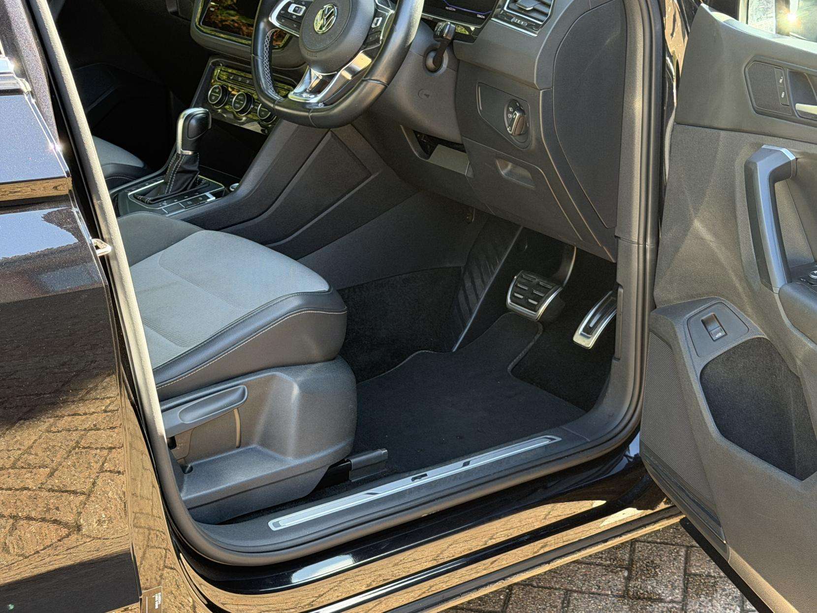 2019 VOLKSWAGEN TIGUAN 2019 VOLKSWAGEN TIGUAN
