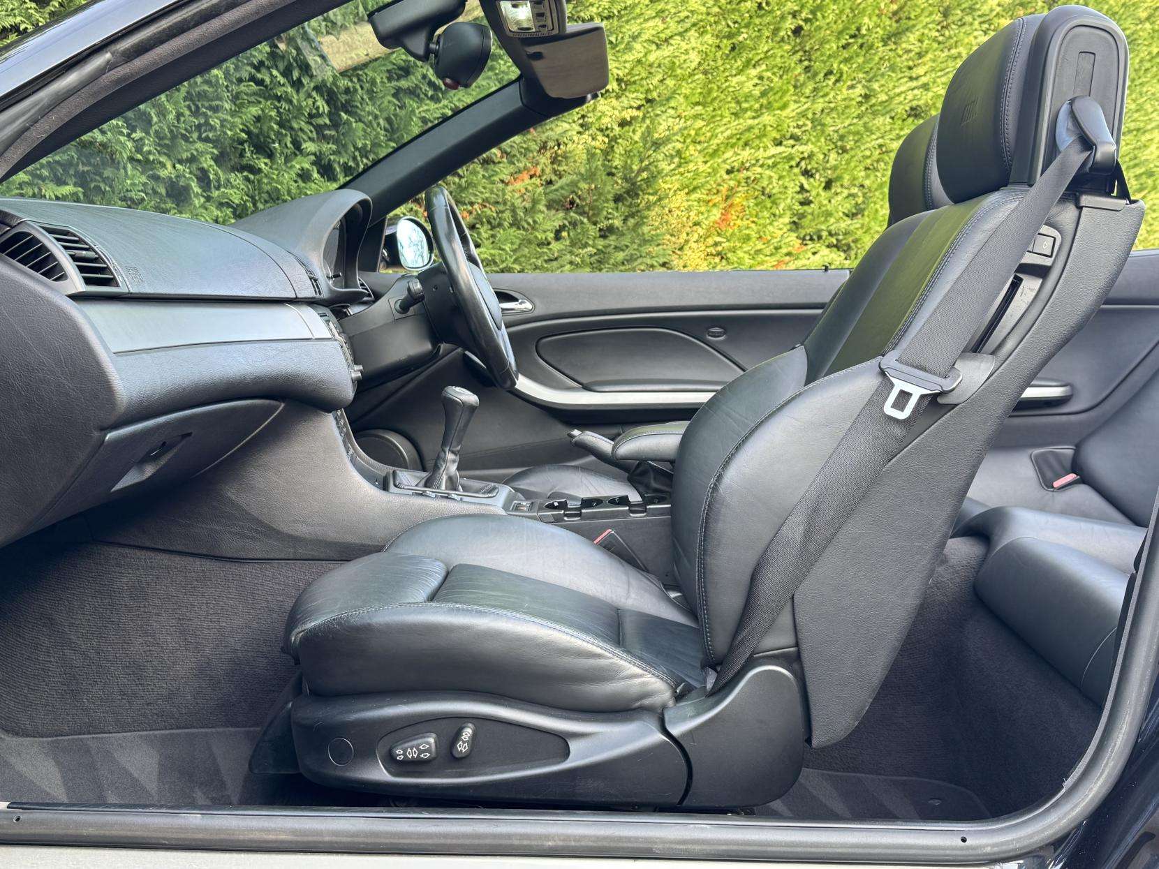 2004 BMW M3 2004 BMW M3