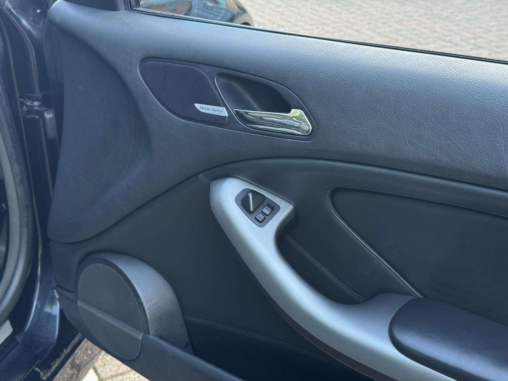 2004 BMW M3 2004 BMW M3