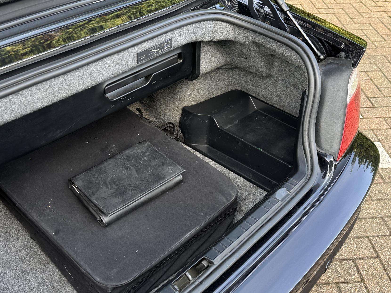 2004 BMW M3 2004 BMW M3