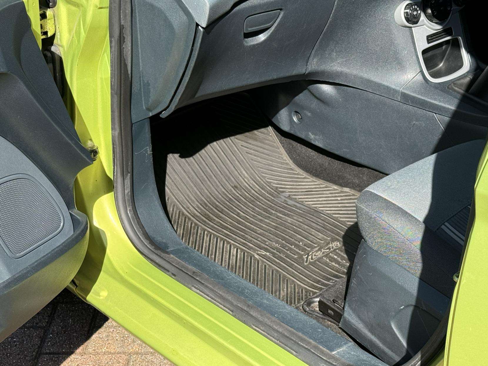 2009 FORD FIESTA 2009 FORD FIESTA