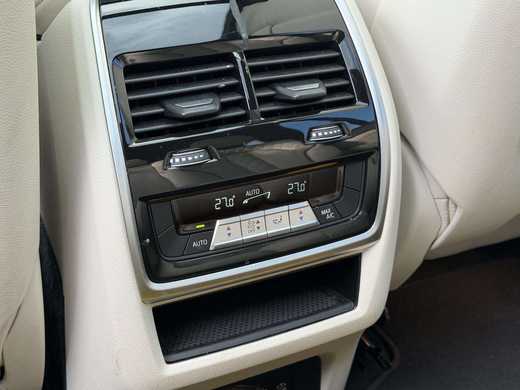 2023 BMW X7 2023 BMW X7