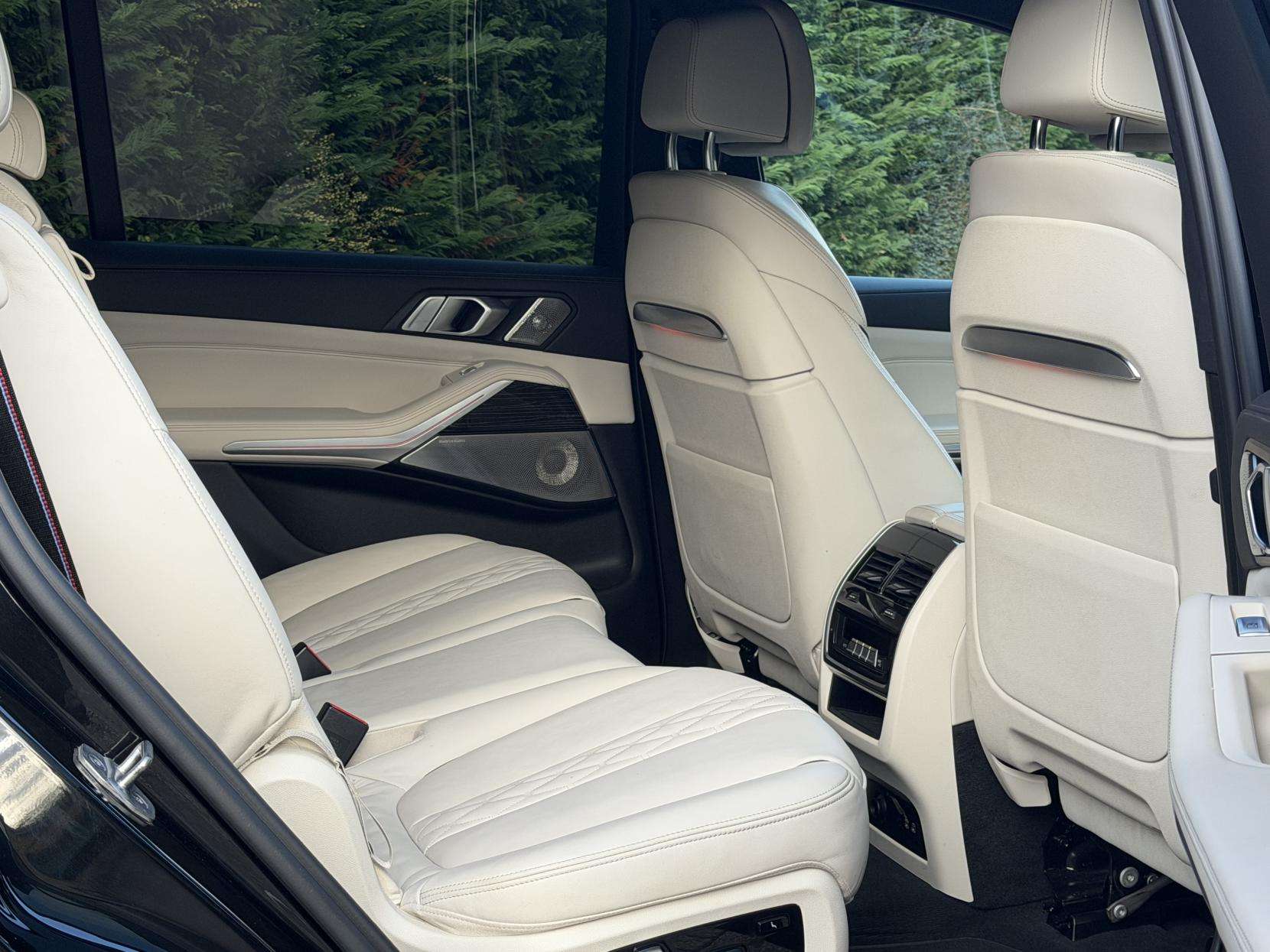 2023 BMW X7 2023 BMW X7