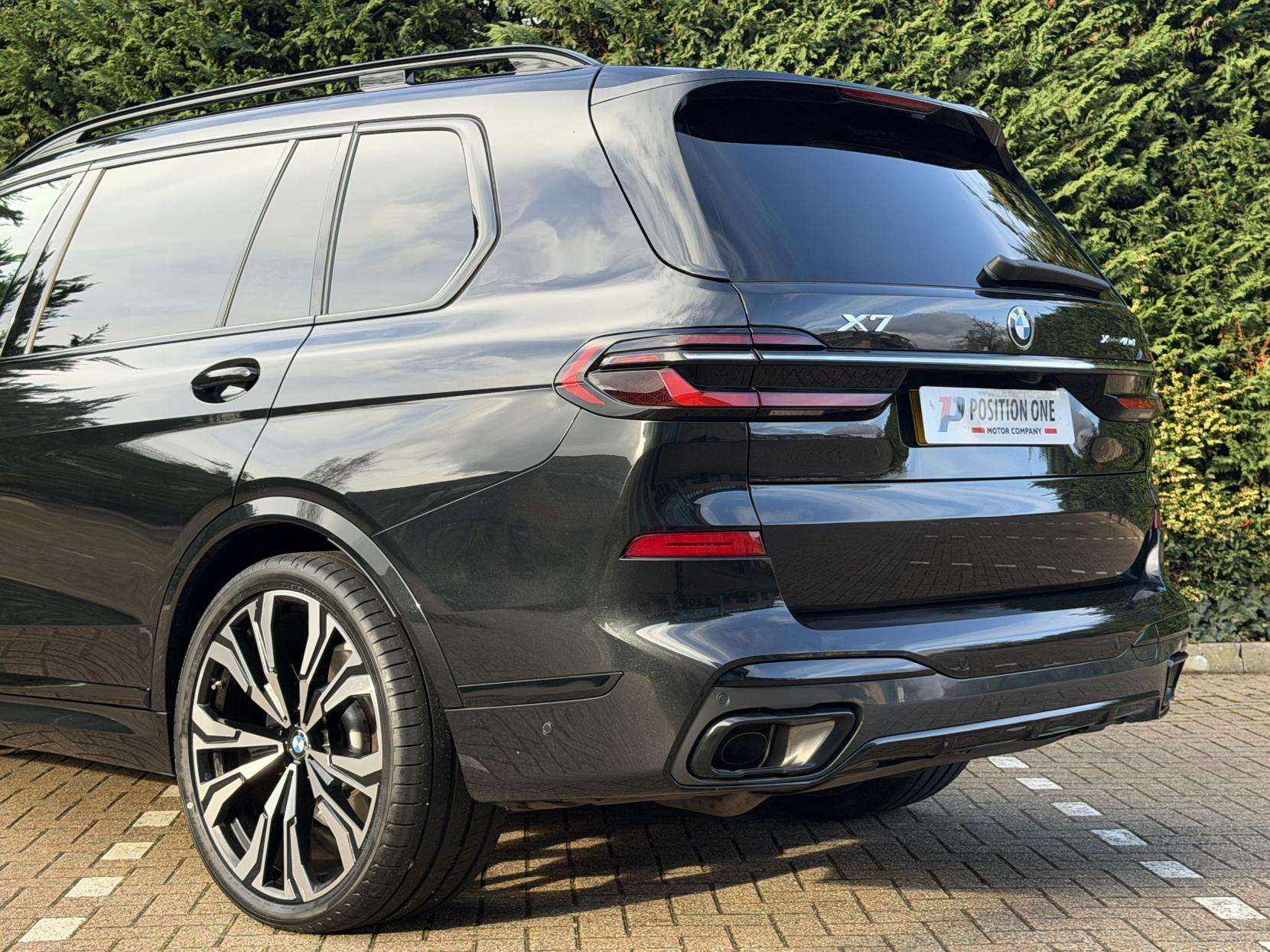 2023 BMW X7 2023 BMW X7