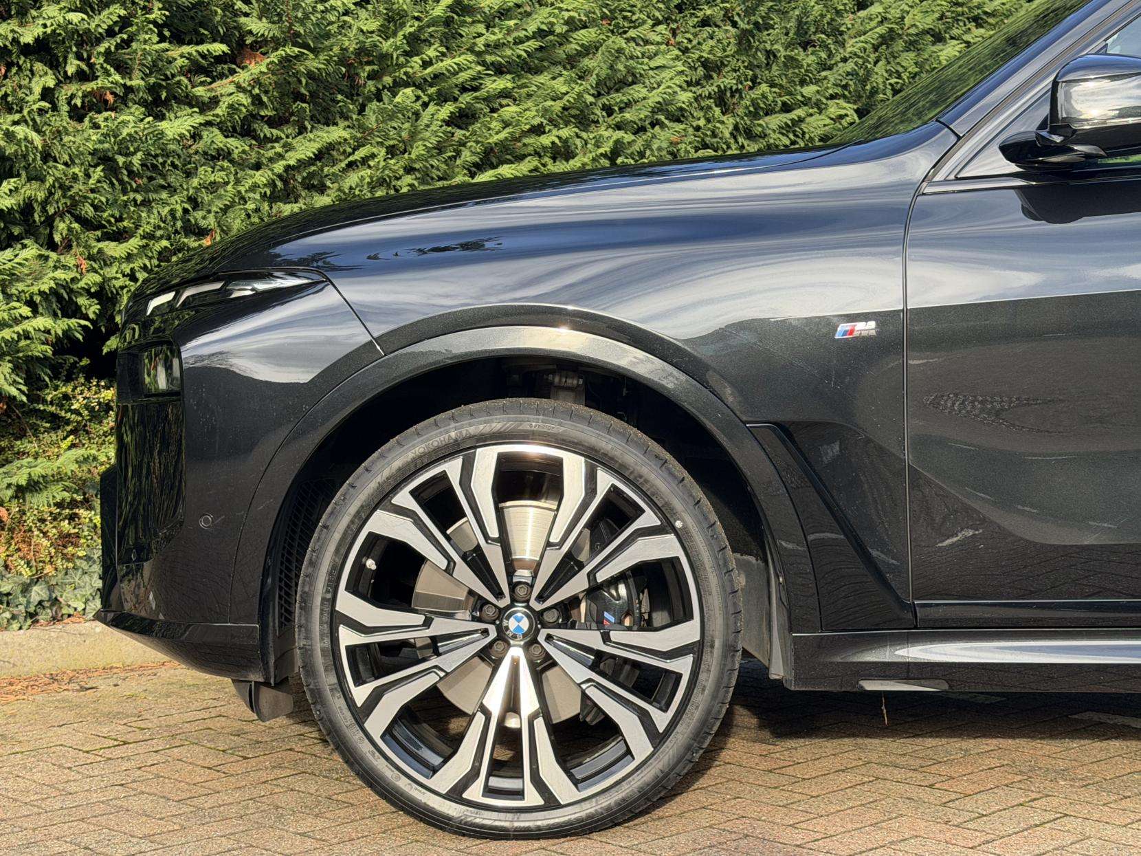 2023 BMW X7 2023 BMW X7